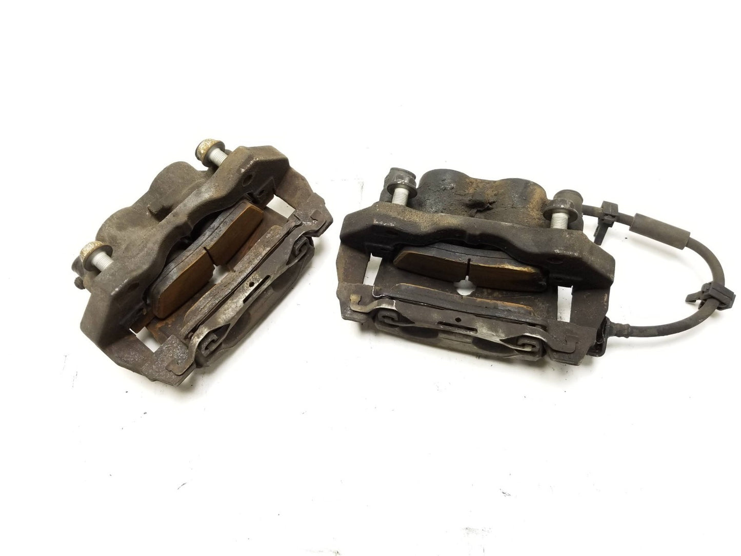 2012 Jeep Grand Cherokee Brake Caliper Front Left & Right Pair OEM