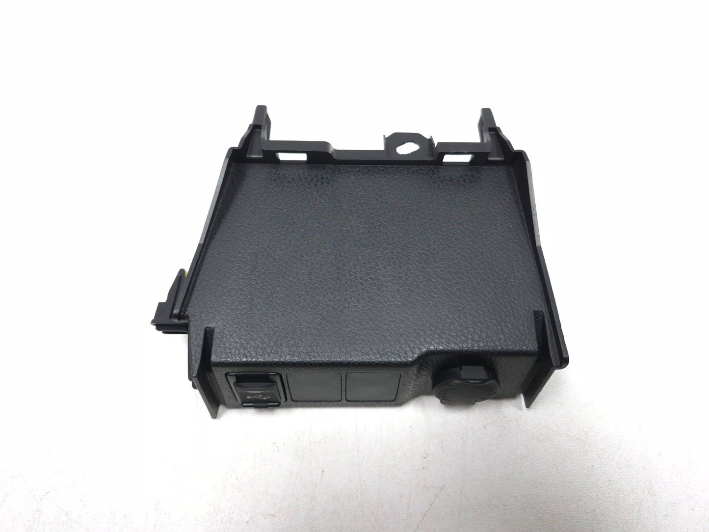 2018 Toyota Corolla Power Port W/ Usb OEM