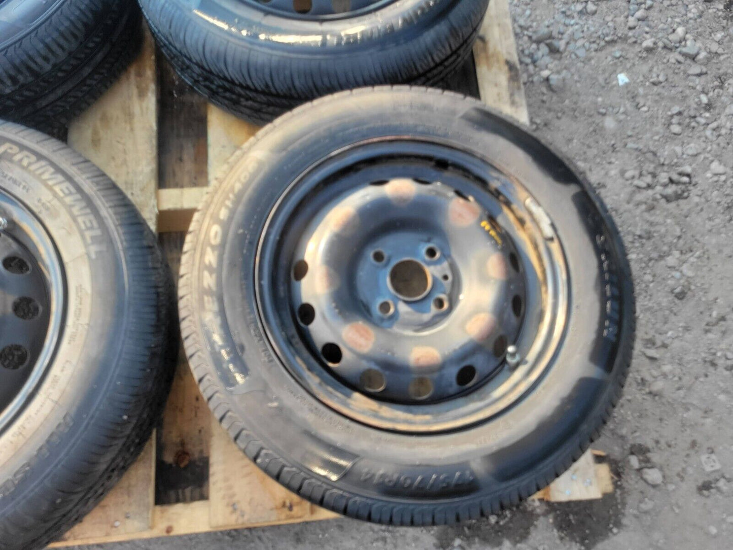12 - 17 Hyundai Accent Wheel Rim W/ Tire Primewell 175/70r14 4pcs OEM