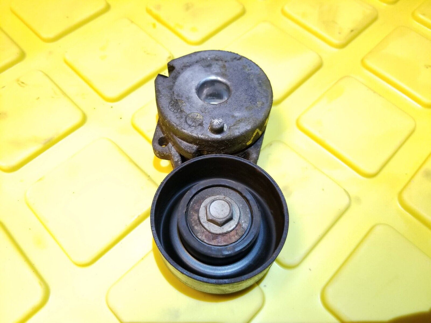07 - 12 Nissan Sentra Belt Tensioner 2.0l OEM