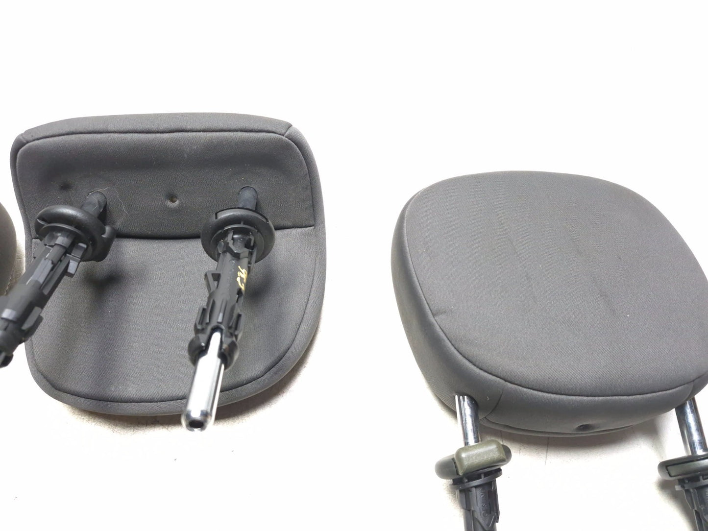 2014 Fiat 500l Rear Seat Headrest 3pcs OEM