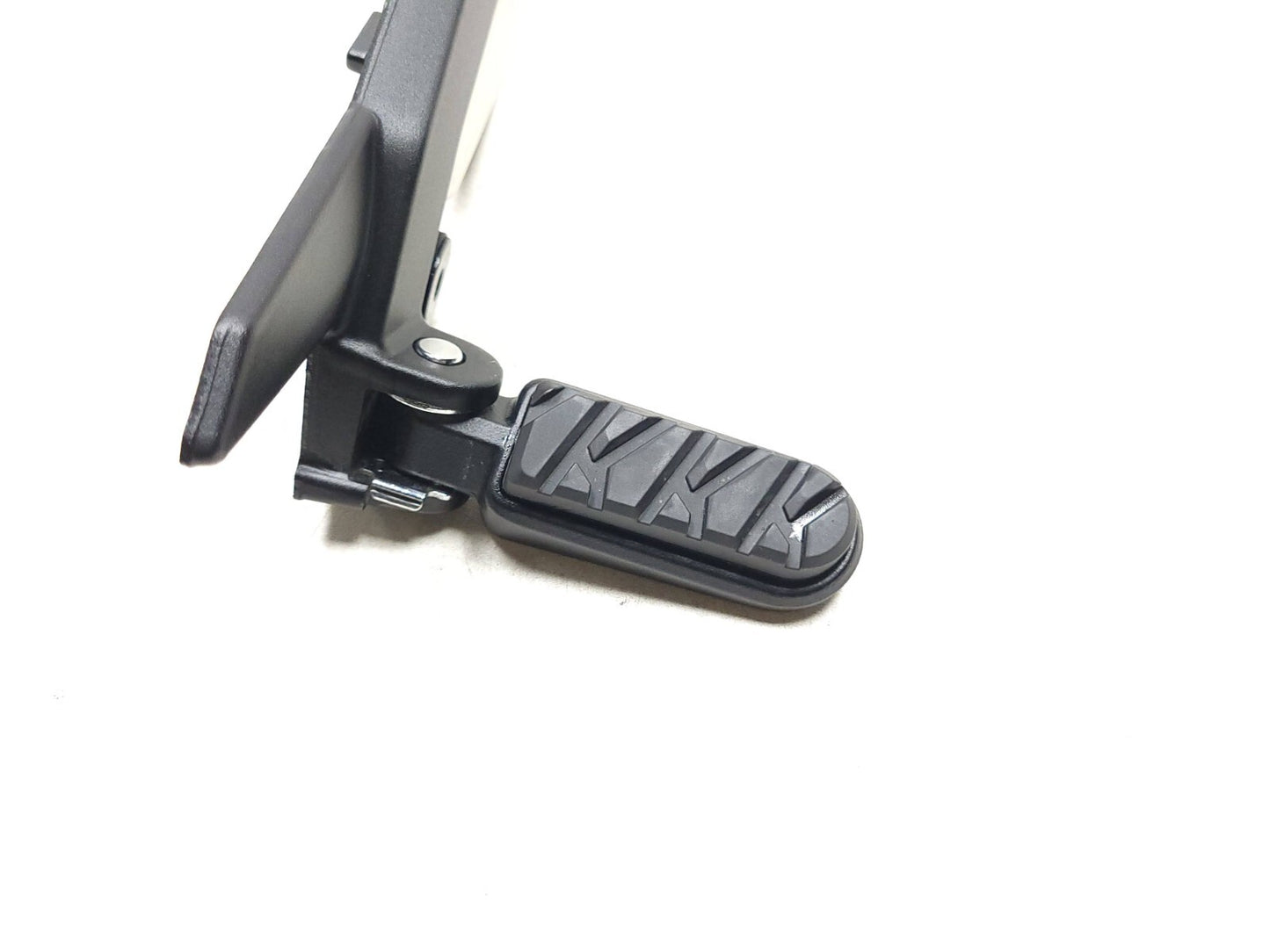 2022 - 2024 Cf Moto 700 Cl-x Right Foot Peg & Bracket OEM