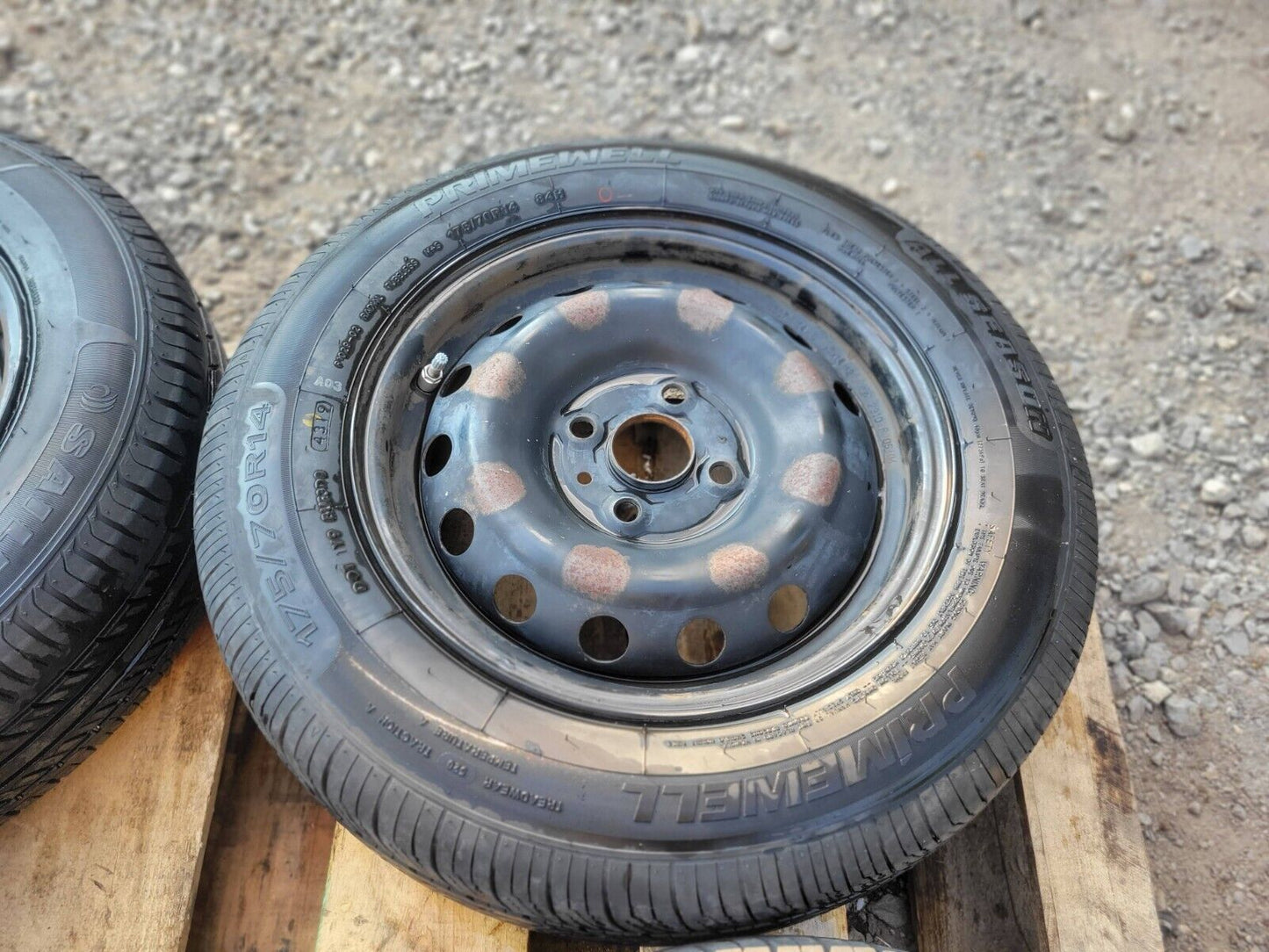 12 - 17 Hyundai Accent Wheel Rim W/ Tire Primewell 175/70r14 4pcs OEM
