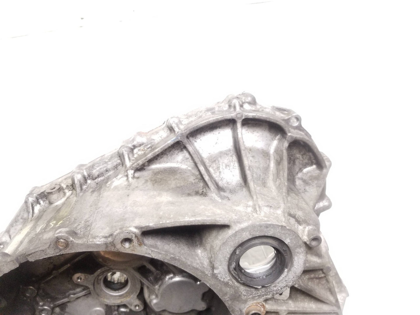 2014 - 2016 Kia Soul Automatic Transmission Bell Housing OEM