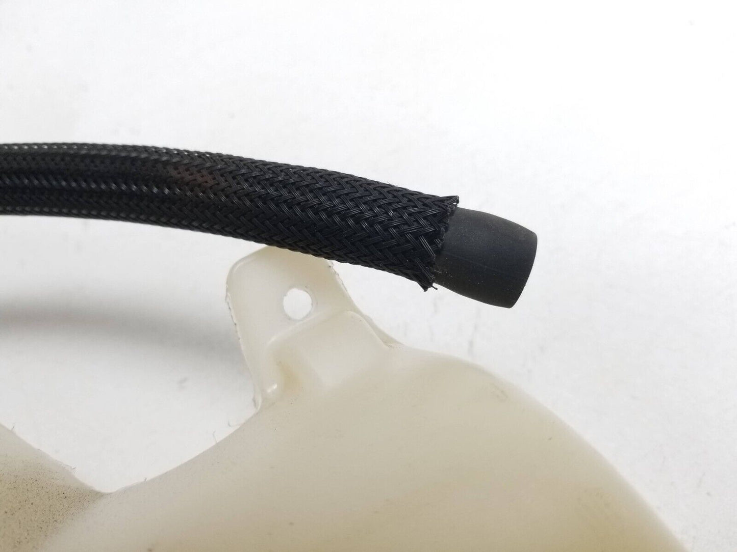 13 14 15 16 GMC Acadia Radiator Overflow Coolant Reservoir Tank OEM