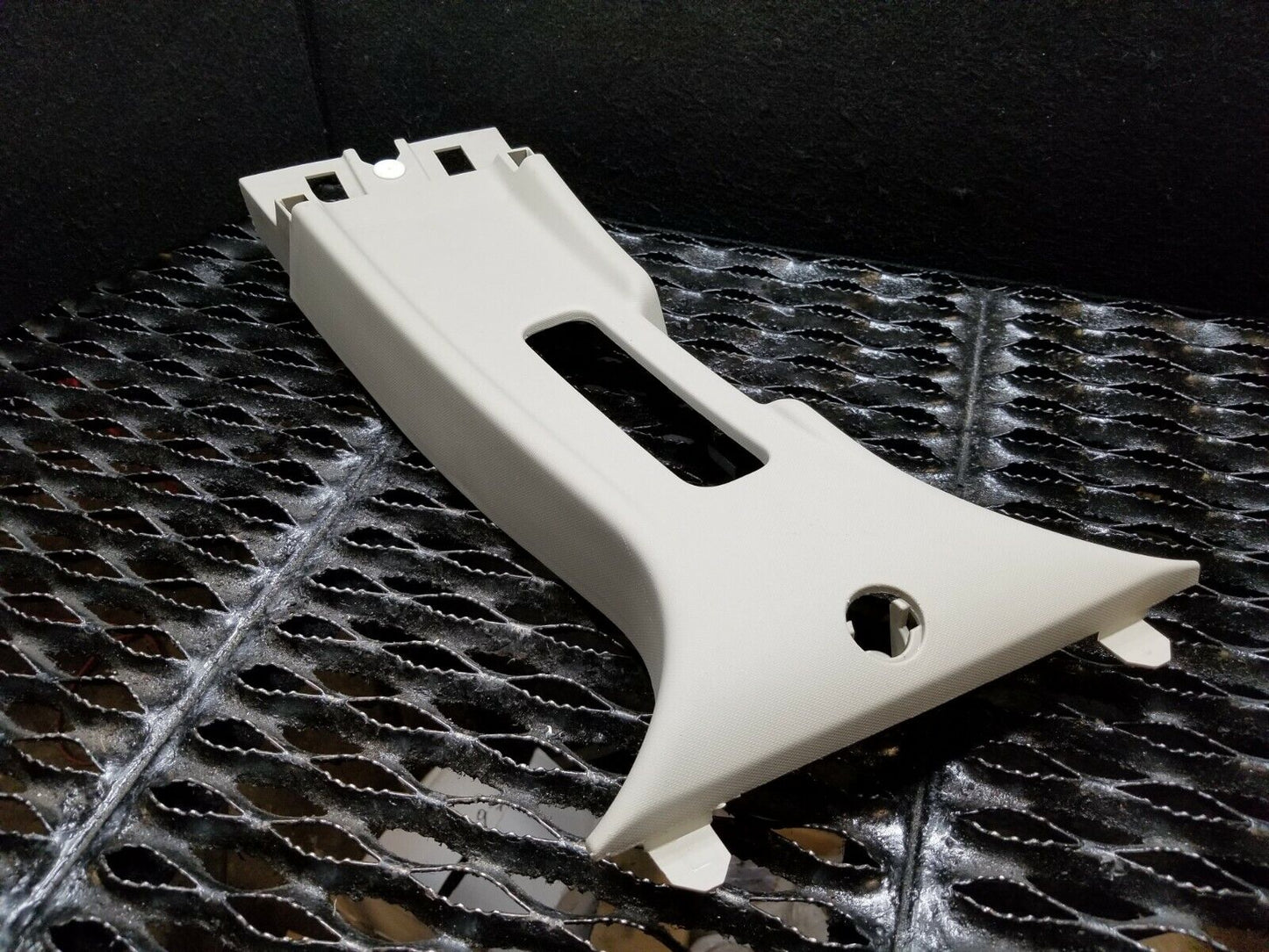 11 12 13 14 Ford Edge Left Driver Side Center Upper B Pillar Trim Cover OEM