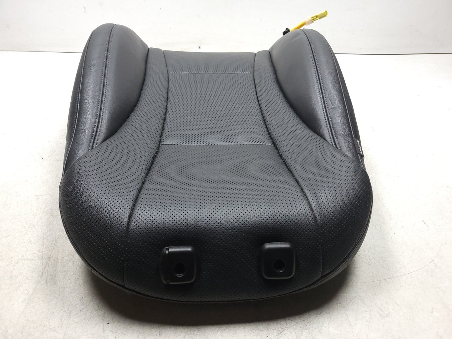 2014-2017 Hyundai Elantra Gt Front Seat Back Backrest Upper Passenger Right OEM
