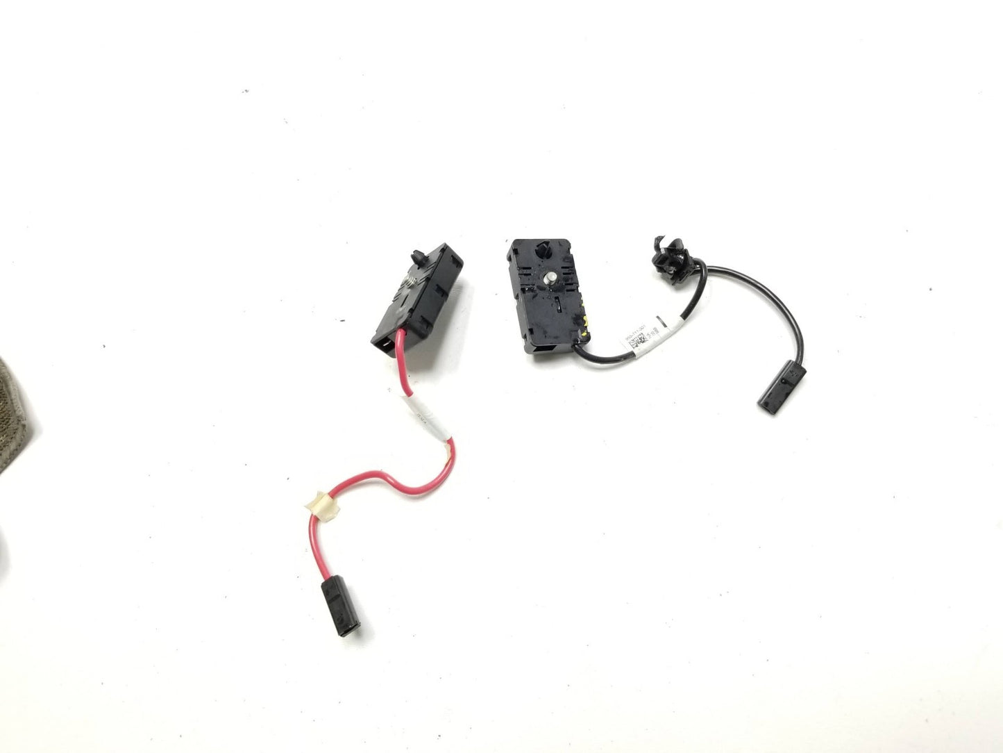 2021 Tesla Model 3 Antenna Noise Filter Pair OEM