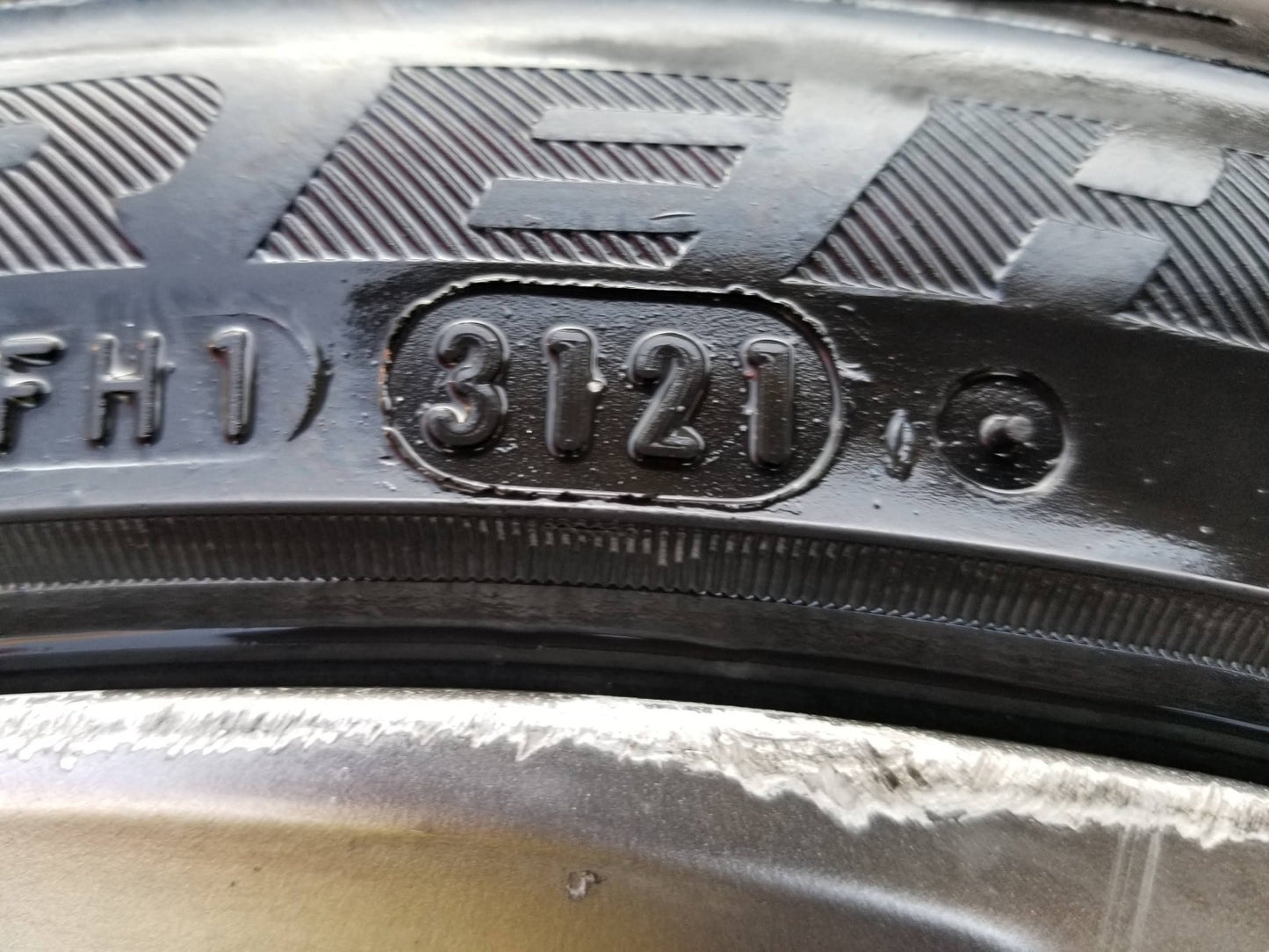 2011 Scion Tc Wheel Rim W/ Tire Firestone 225/40r18 OEM