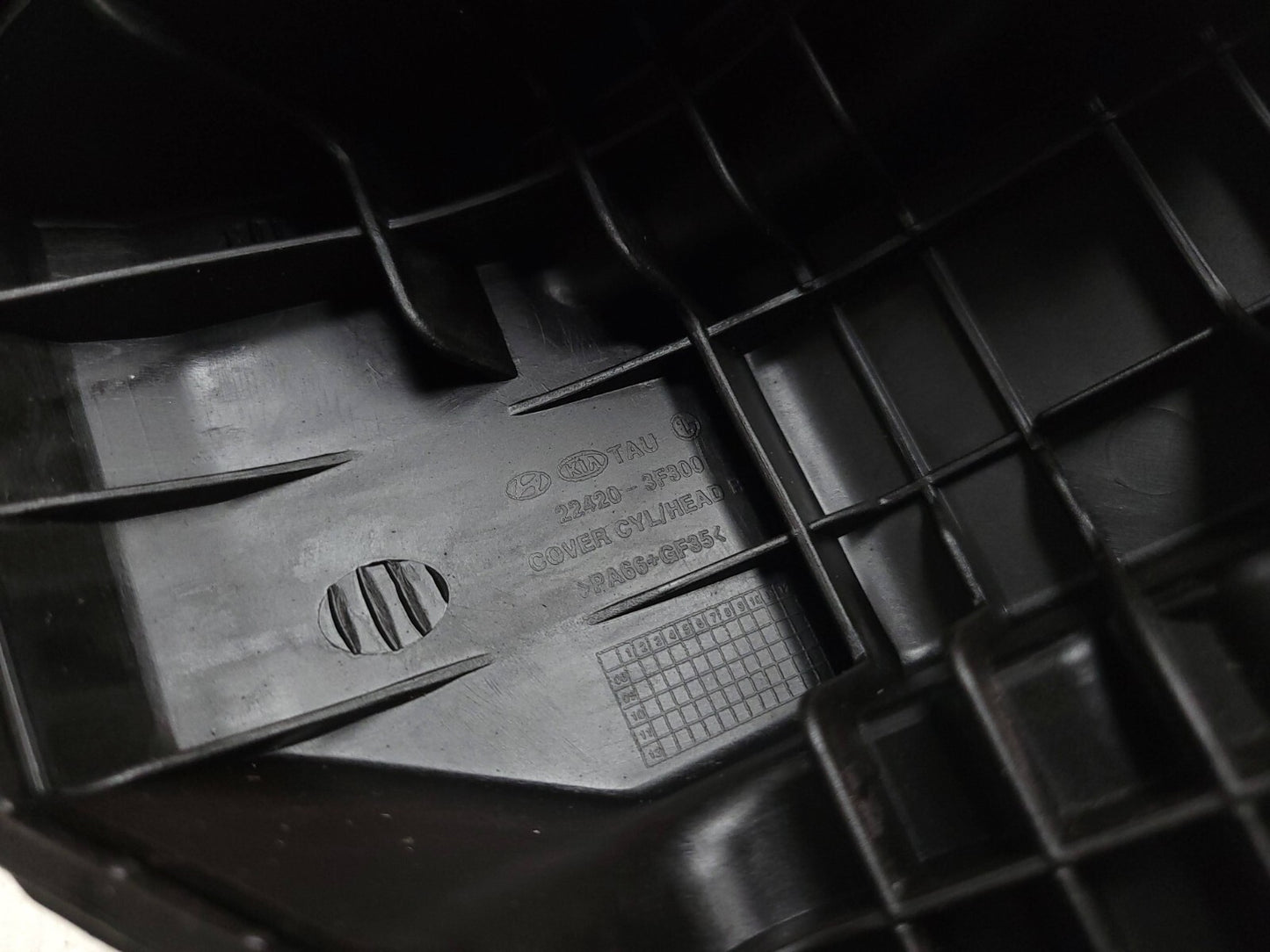 09-12 Hyundai Genesis Engine Valve Cover Left & Right Pair OEM 4.6l