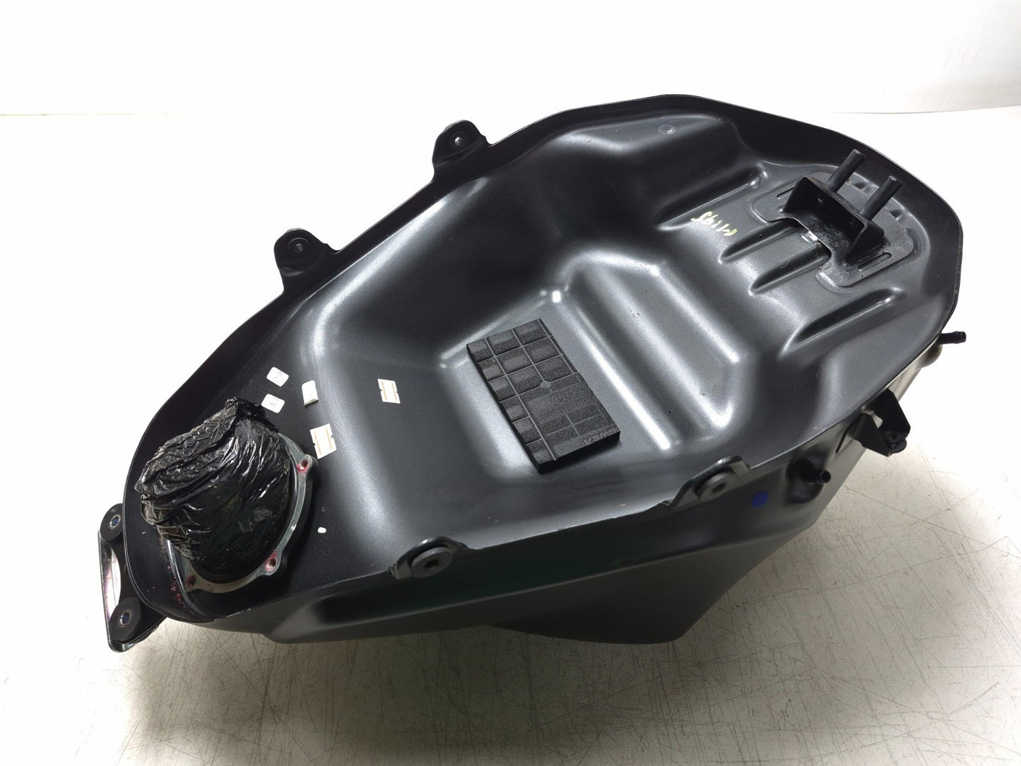 2019 Kawasaki Z400 Er400d Fuel Tank OEM
