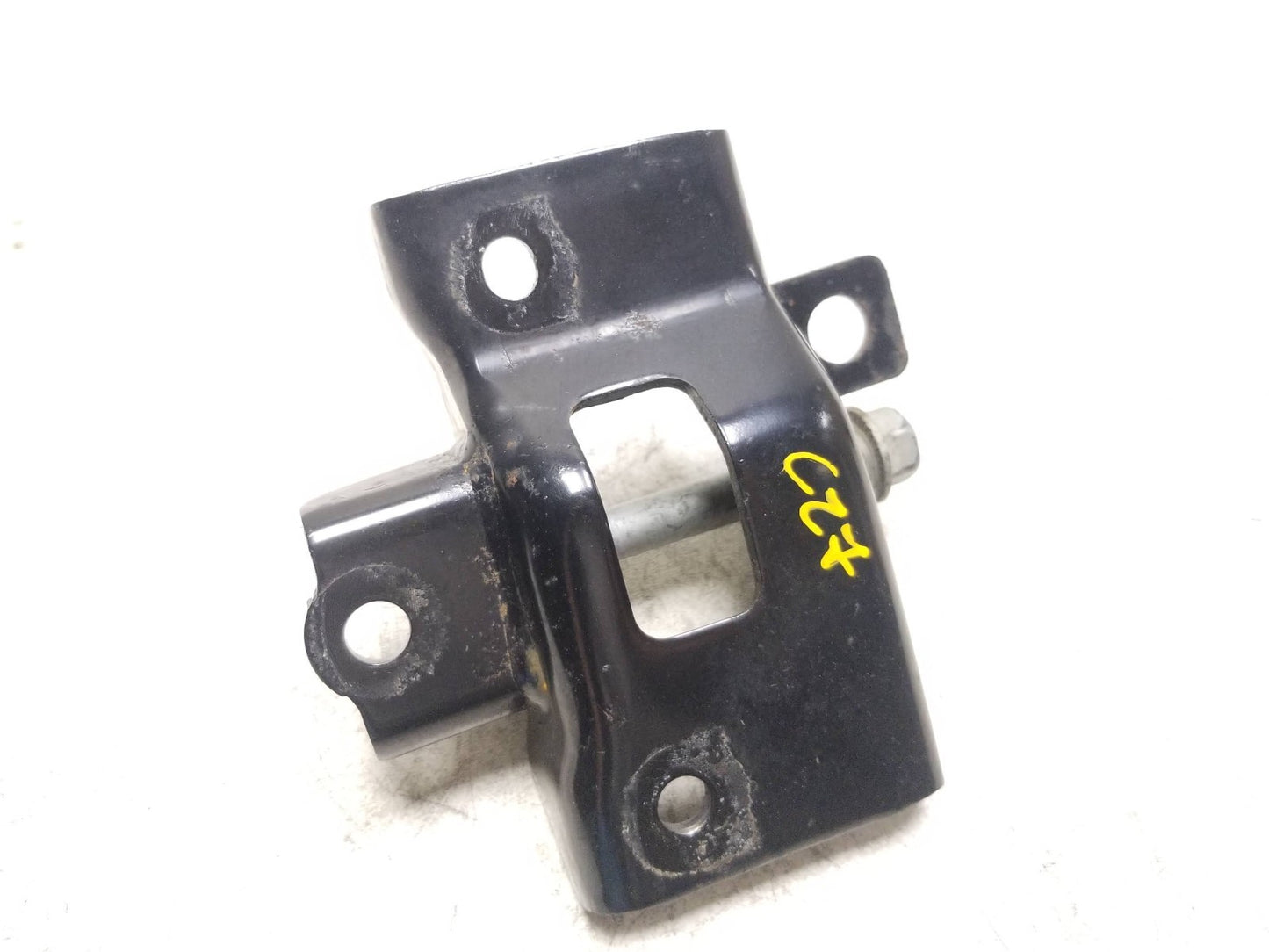 2014 - 2019 Kia Soul Mt Transmission Mounting Bracket OEM