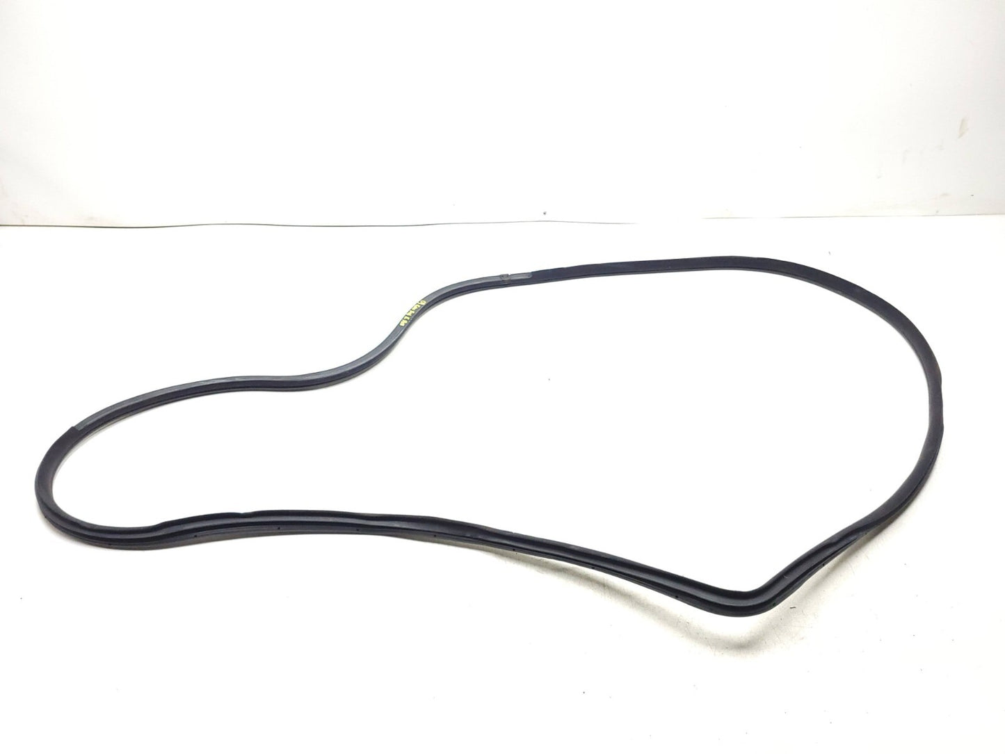 09-14 Hyundai Genesis Door Weatherstrip Seal Front Passenger Side Righ OEM Sedan