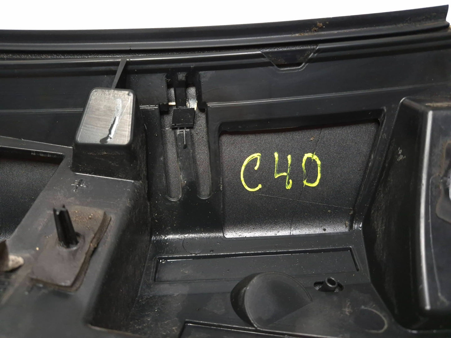 2010 Dodge Caliber Sxt Rear Trunk Lid Liftgate Handle Molding Trim OEM