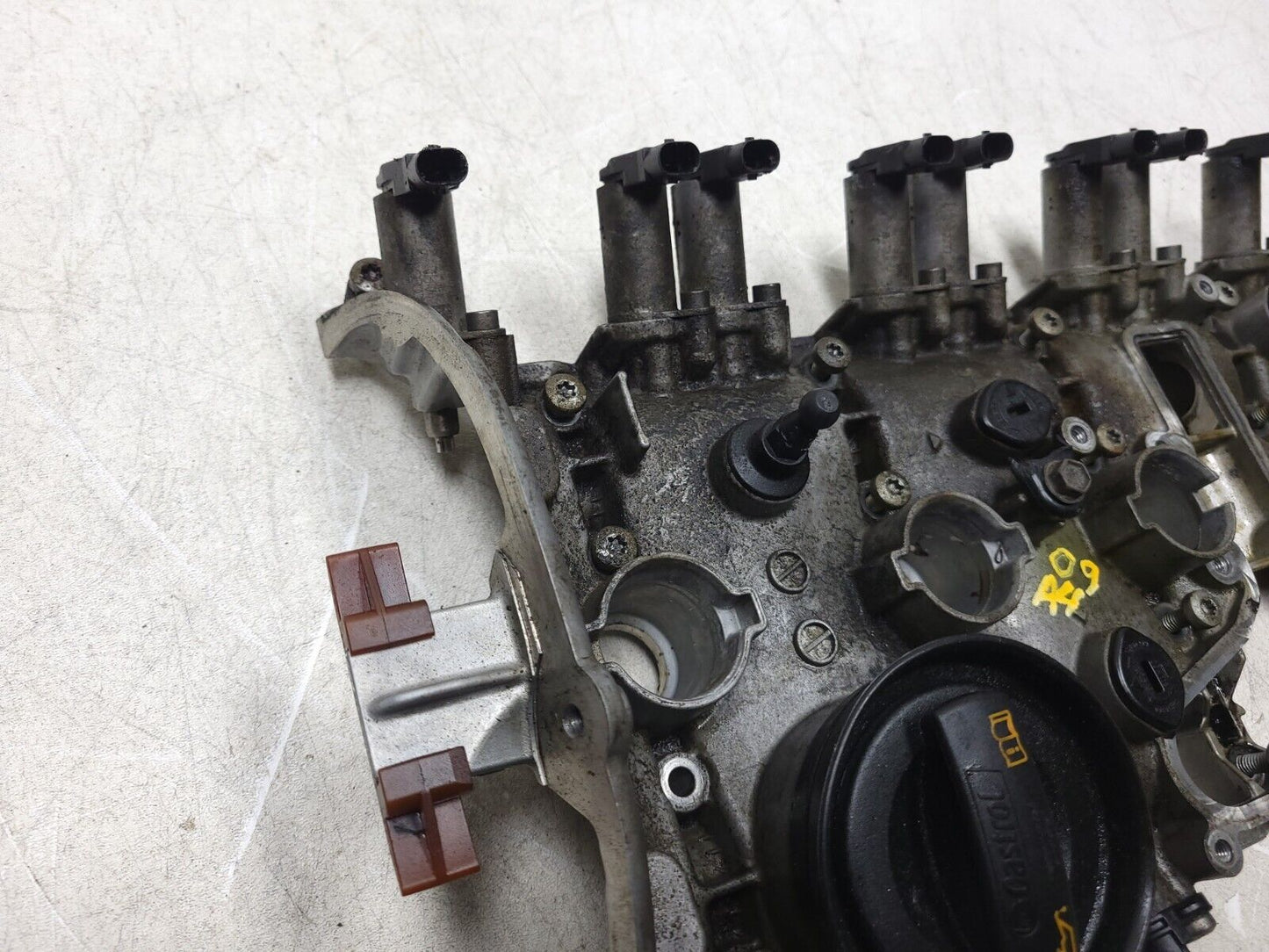 2009 - 2012 Audi A4 Quattro Engine Motor Valve Cylinder Head Cover   2.0t OEM