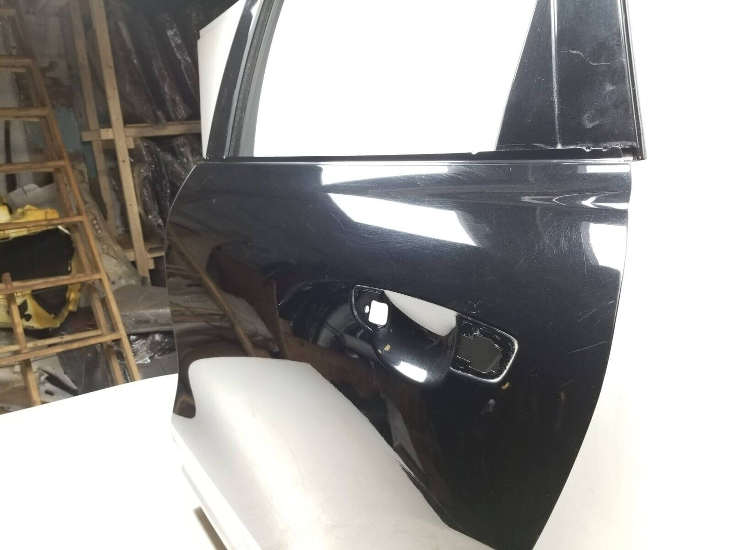 12-18 Porsche Cayenne Rear Driver Door Left Shell ( Paint: A1a1 ) OEM ✅