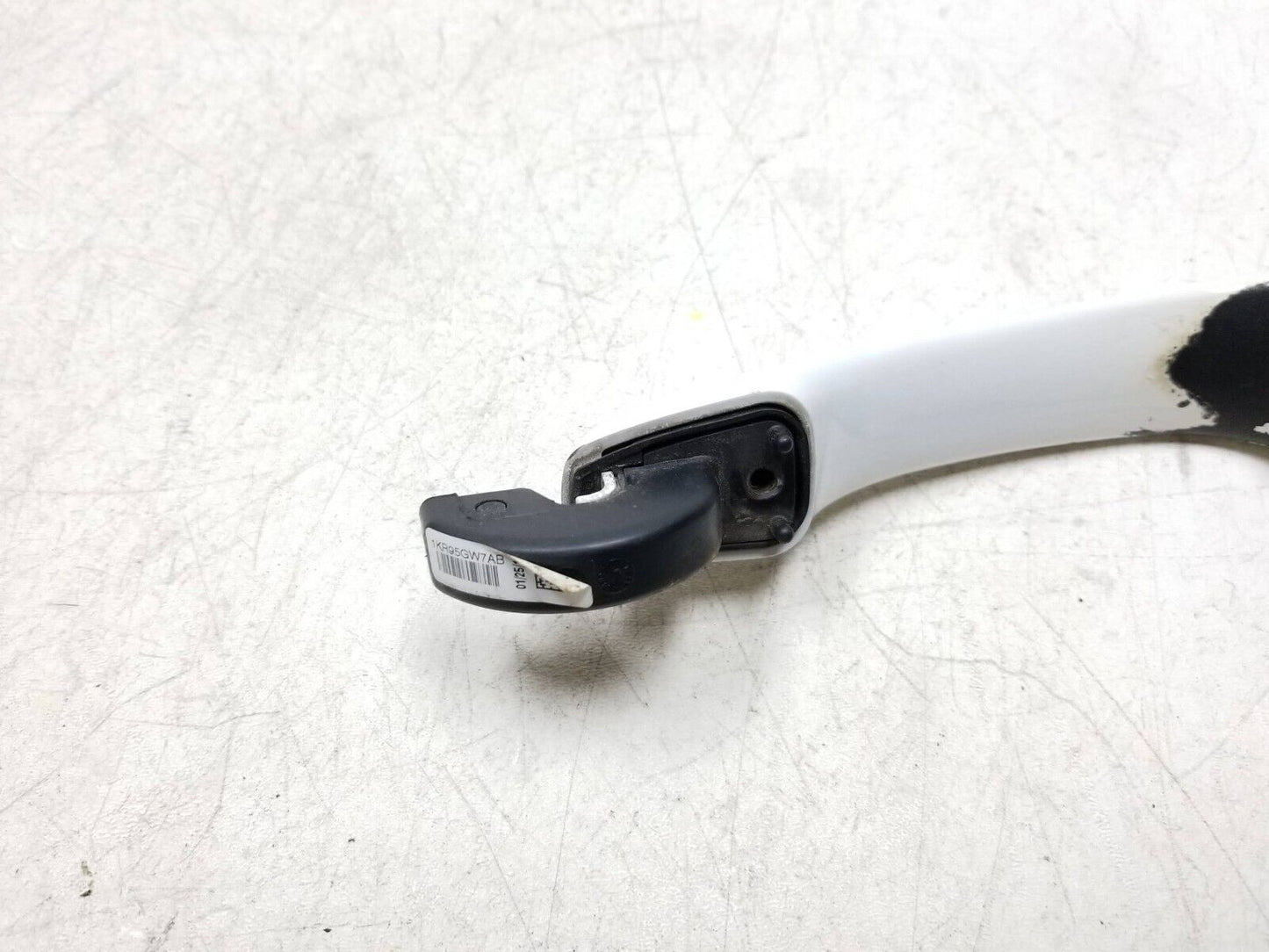 2011-2014 Chrysler 200 Sedan Exterior Door Handle Front Driver Side Left OEM
