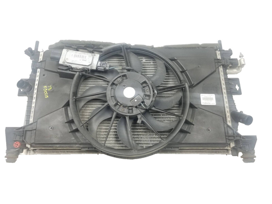 12 - 14 Ford Focus Engine Radiator Cooling Fan Condenser OEM