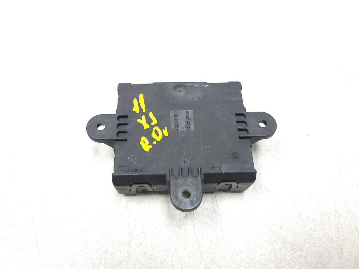 2010 - 2019 Jaguar XJ Door Control Module Rear Driver Side Left OEM