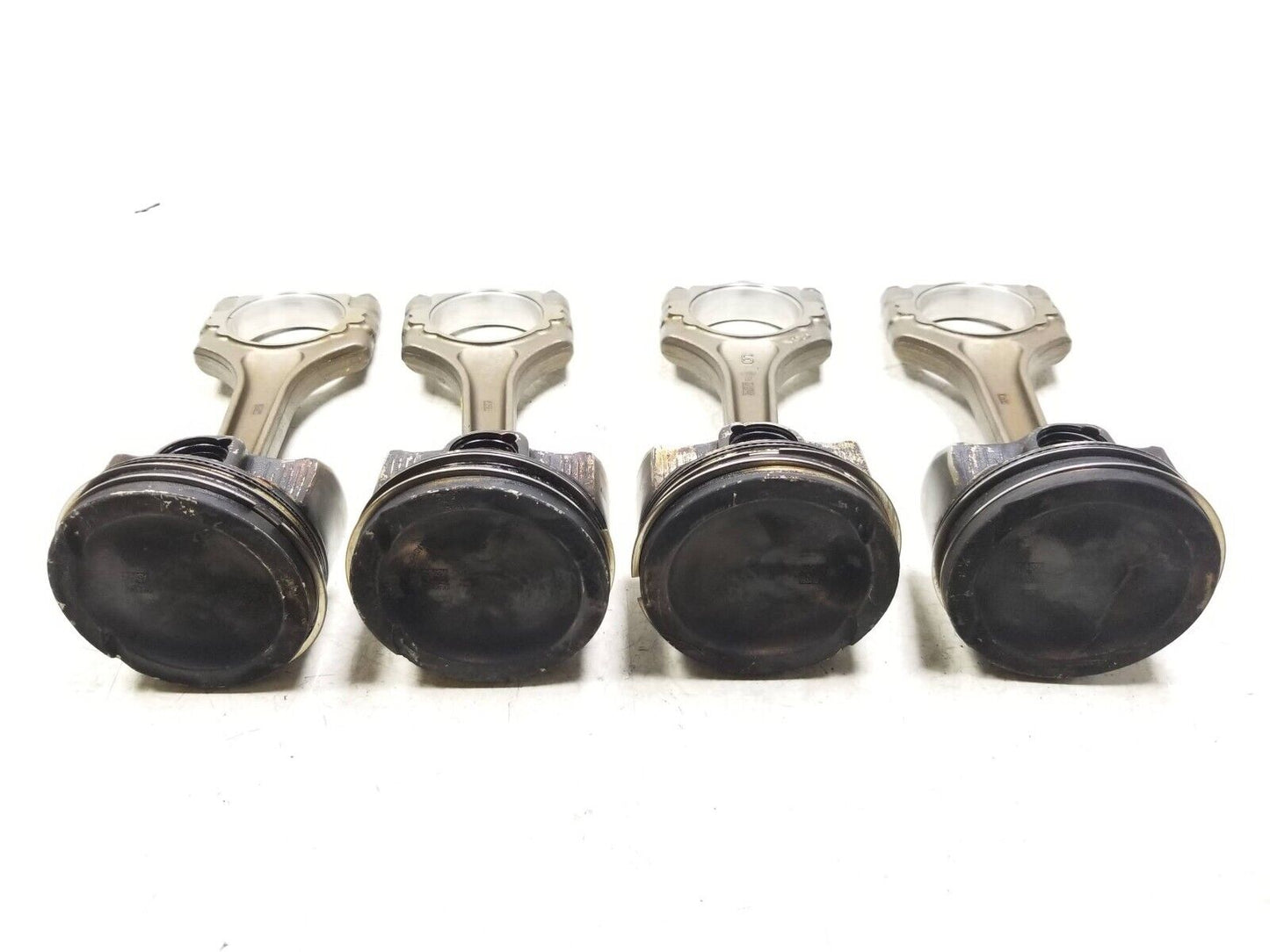 2017-2023 Alfa Romeo Stelvio Connecting Rod W/ Piston 4pcs OEM
