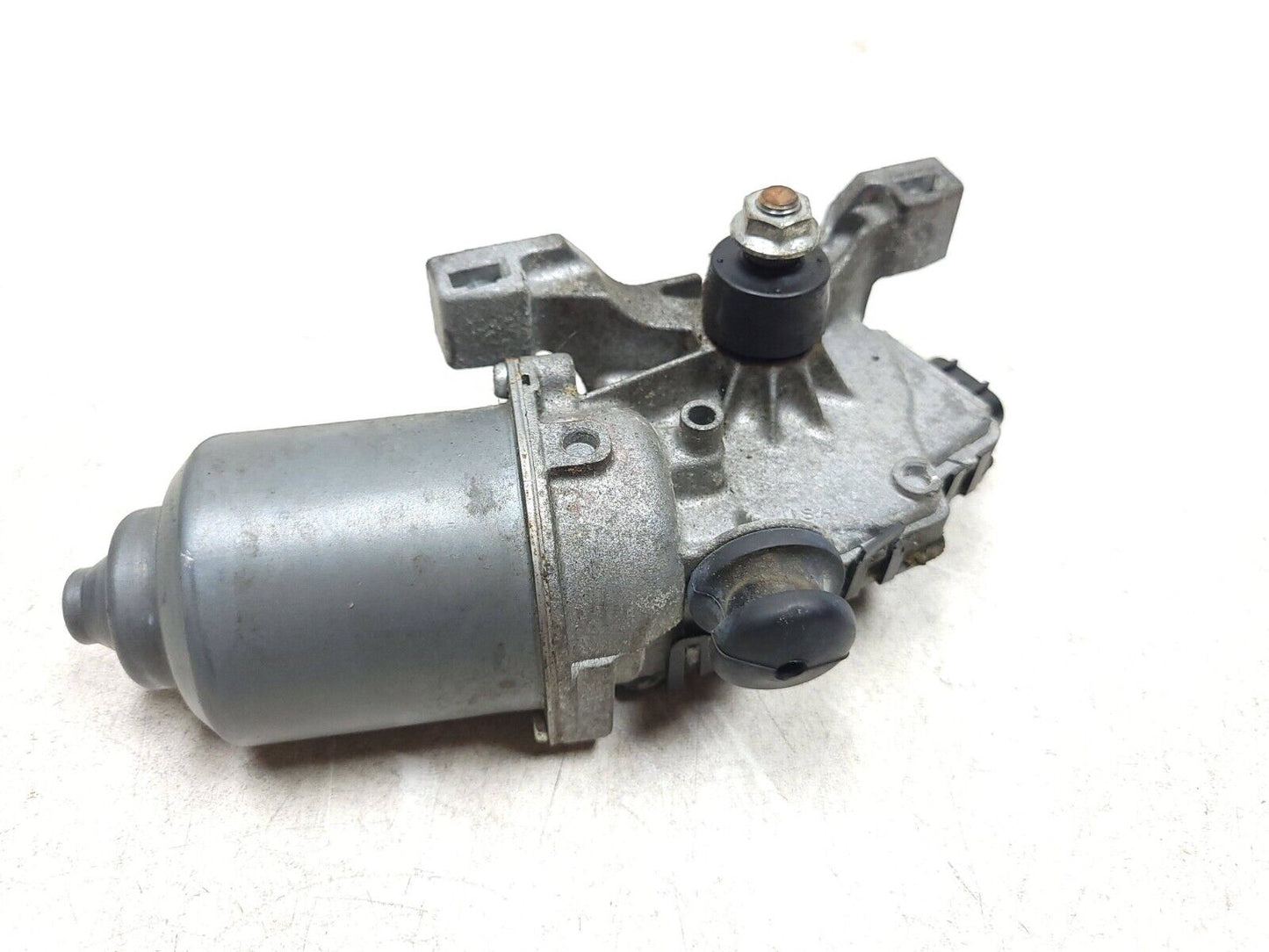 2015 - 2018 Dodge Challenger Windshield Wiper Motor  OEM