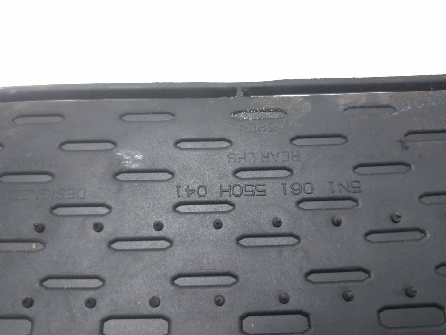 2011 Volkswagen Tiguan All Weather Rubber Floor Mat 4pcs OEM
