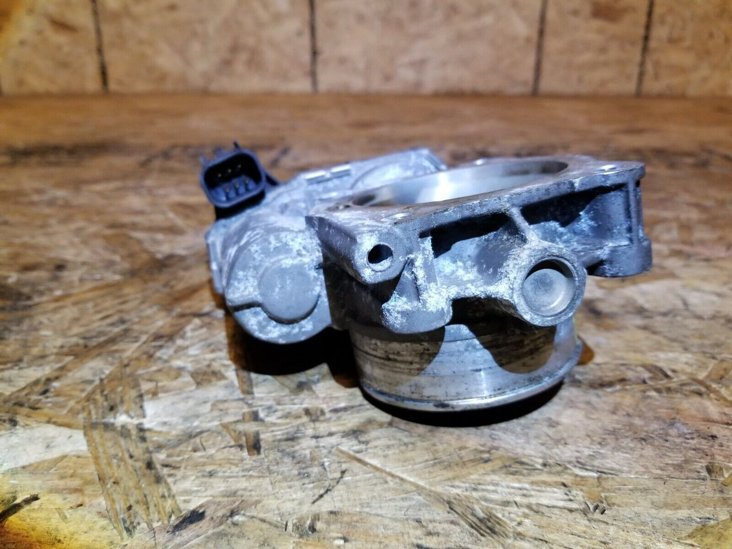 2007 - 2011 Cadillac SRX Throttle Body OEM