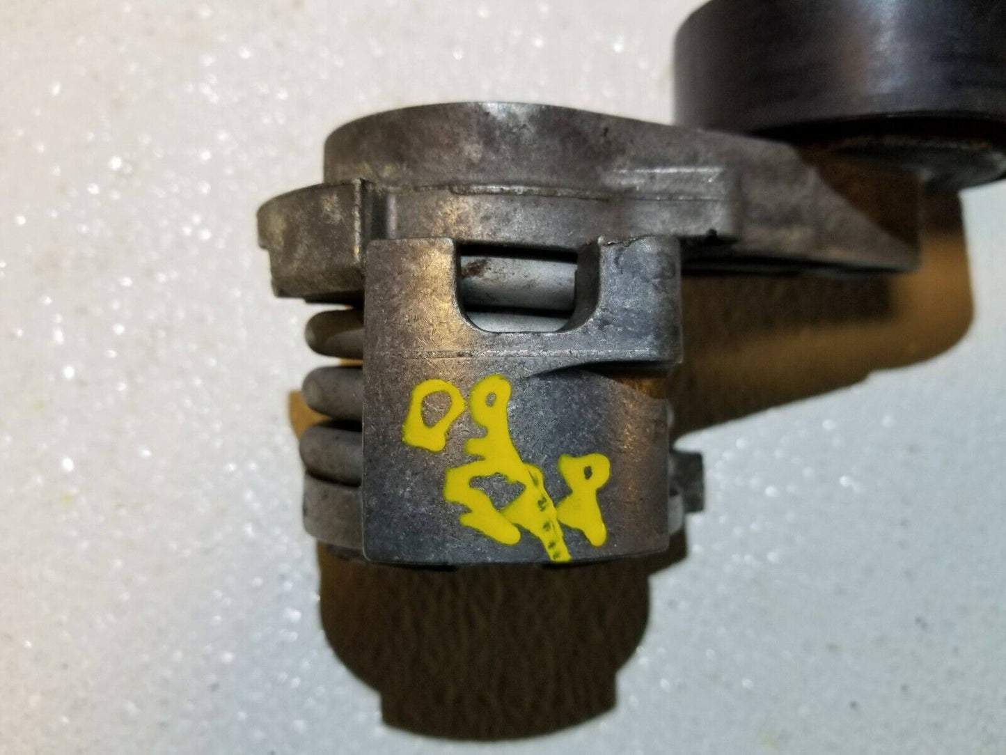 07 08 09 10 BMW E60 528i Engine Belt Tensioner OEM N52
