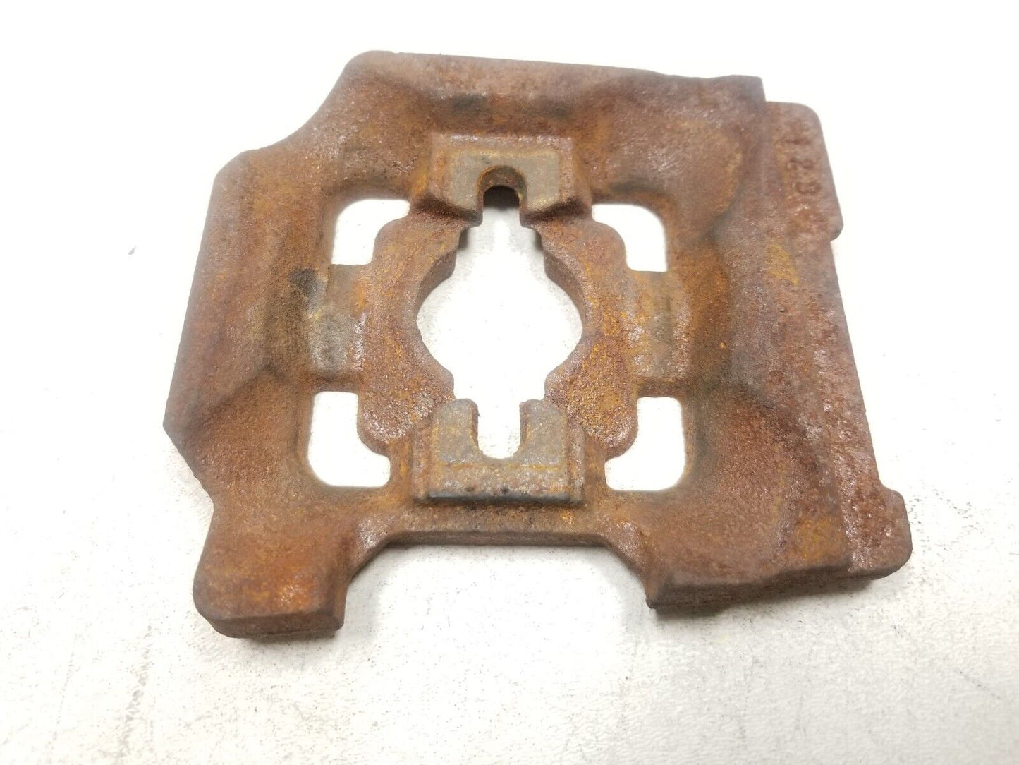 12 - 14 Ford Focus Engine Mount OEM