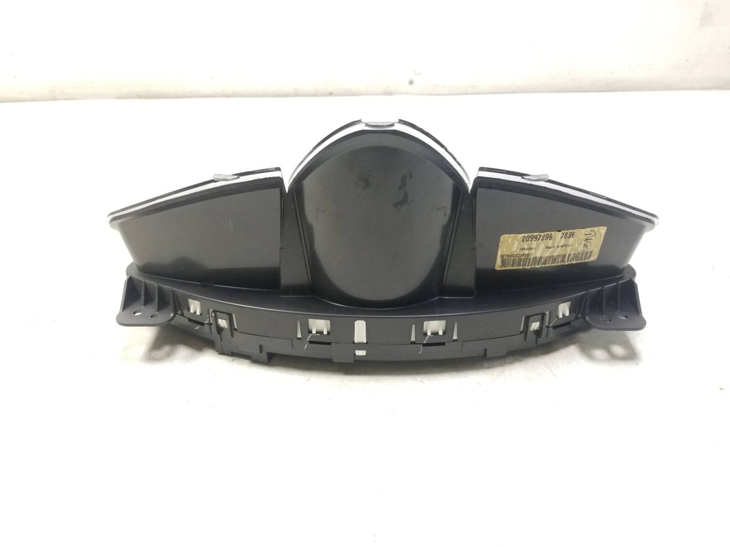 2010 - 2012 Cadillac SRX Speedometer Instrument Panel OEM