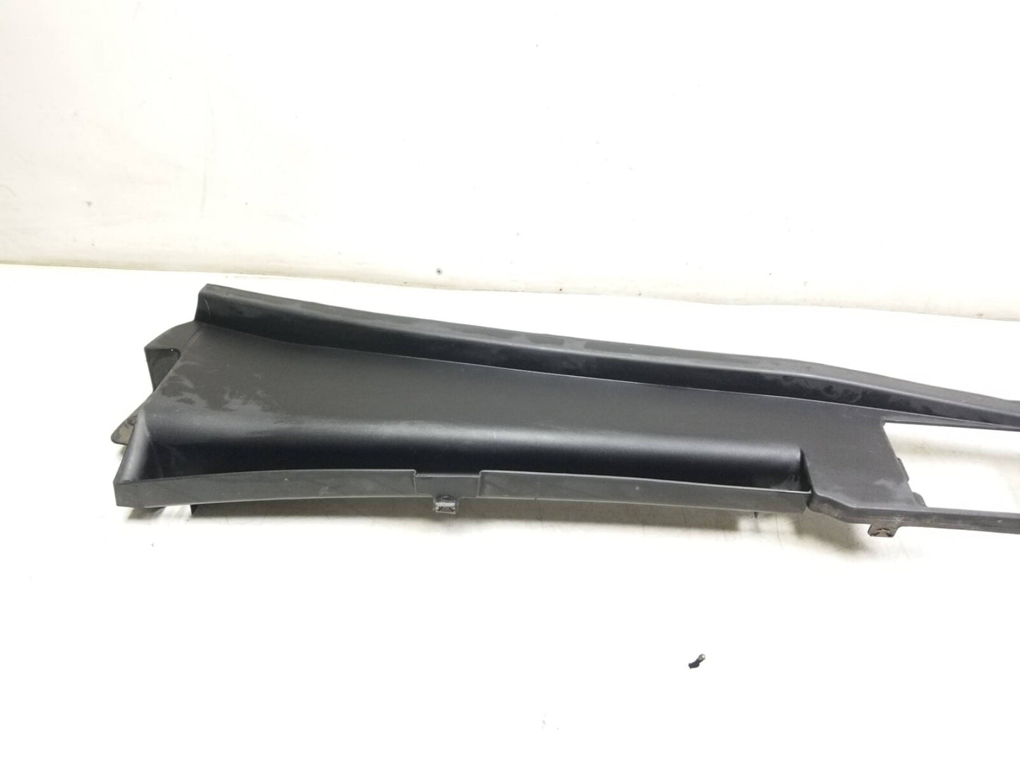2009 - 2017 Audi Q5 Cowl Vent Panel Windshield Window Front OEM