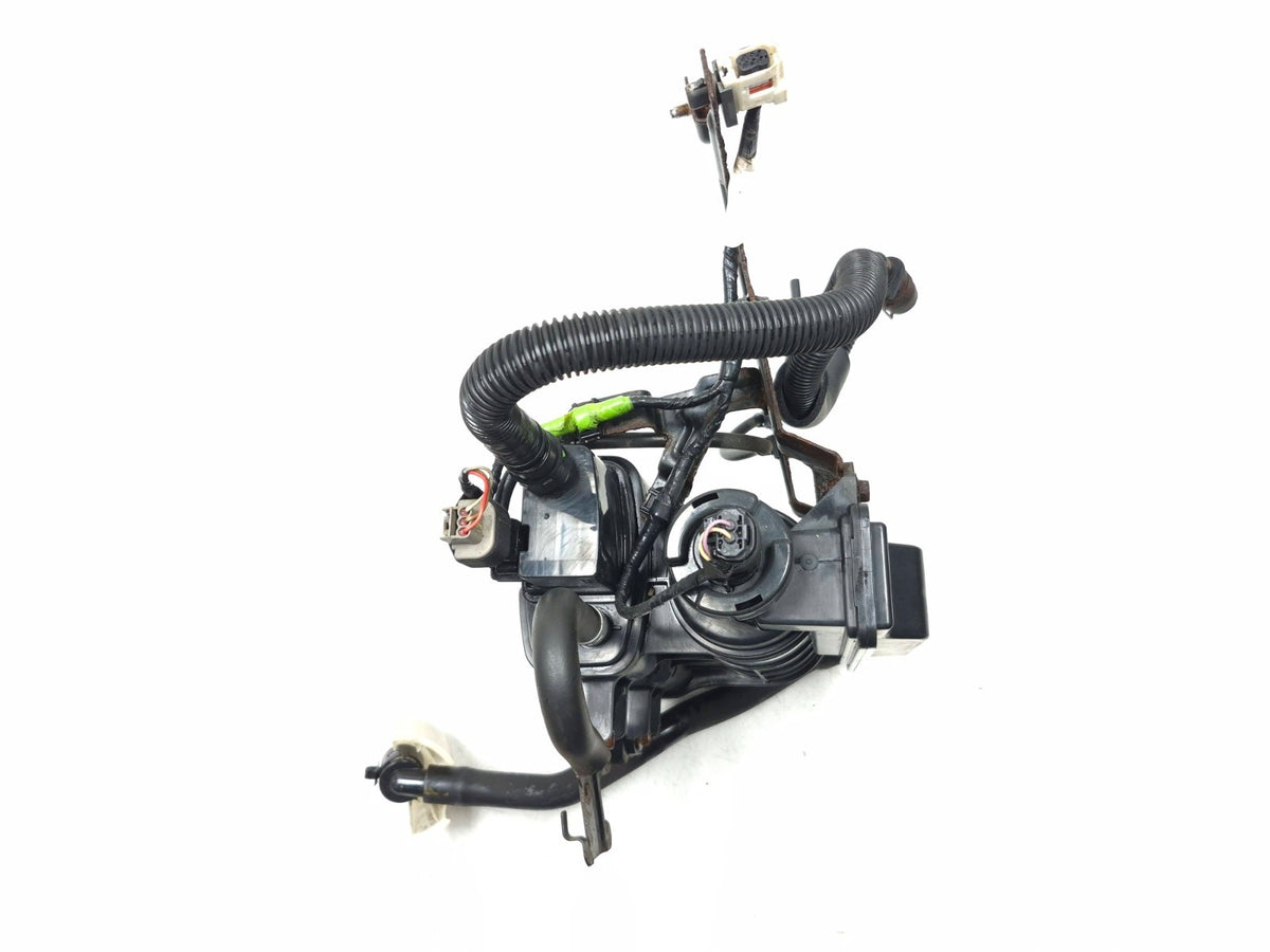 2016 Mazda 3 Fuel Vapor Canister Pe5b-13-96z OEM
