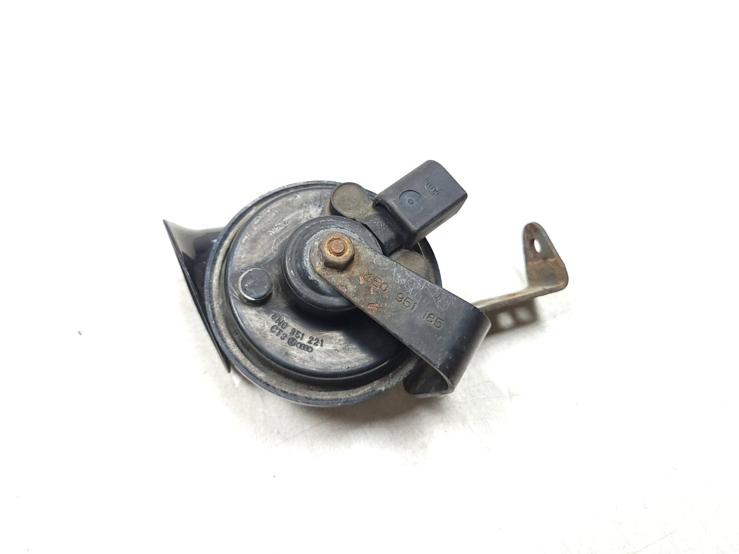 2004 - 2010 Audi A8l A8 S8 Horn Signal High & Low OEM