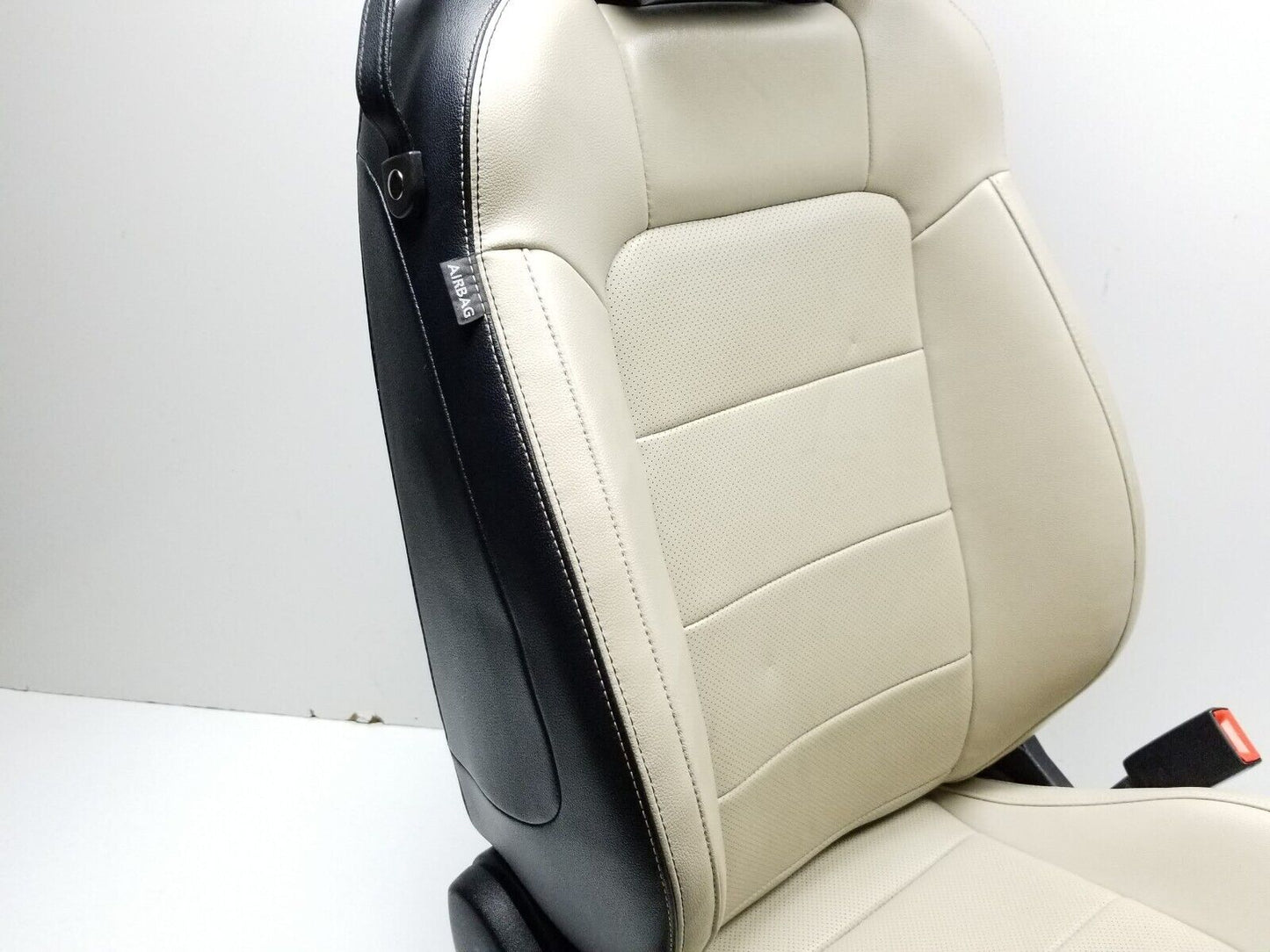 15 16 17 Ford Mustang Seat  Front Passenger Right Oem. Heated Cooled