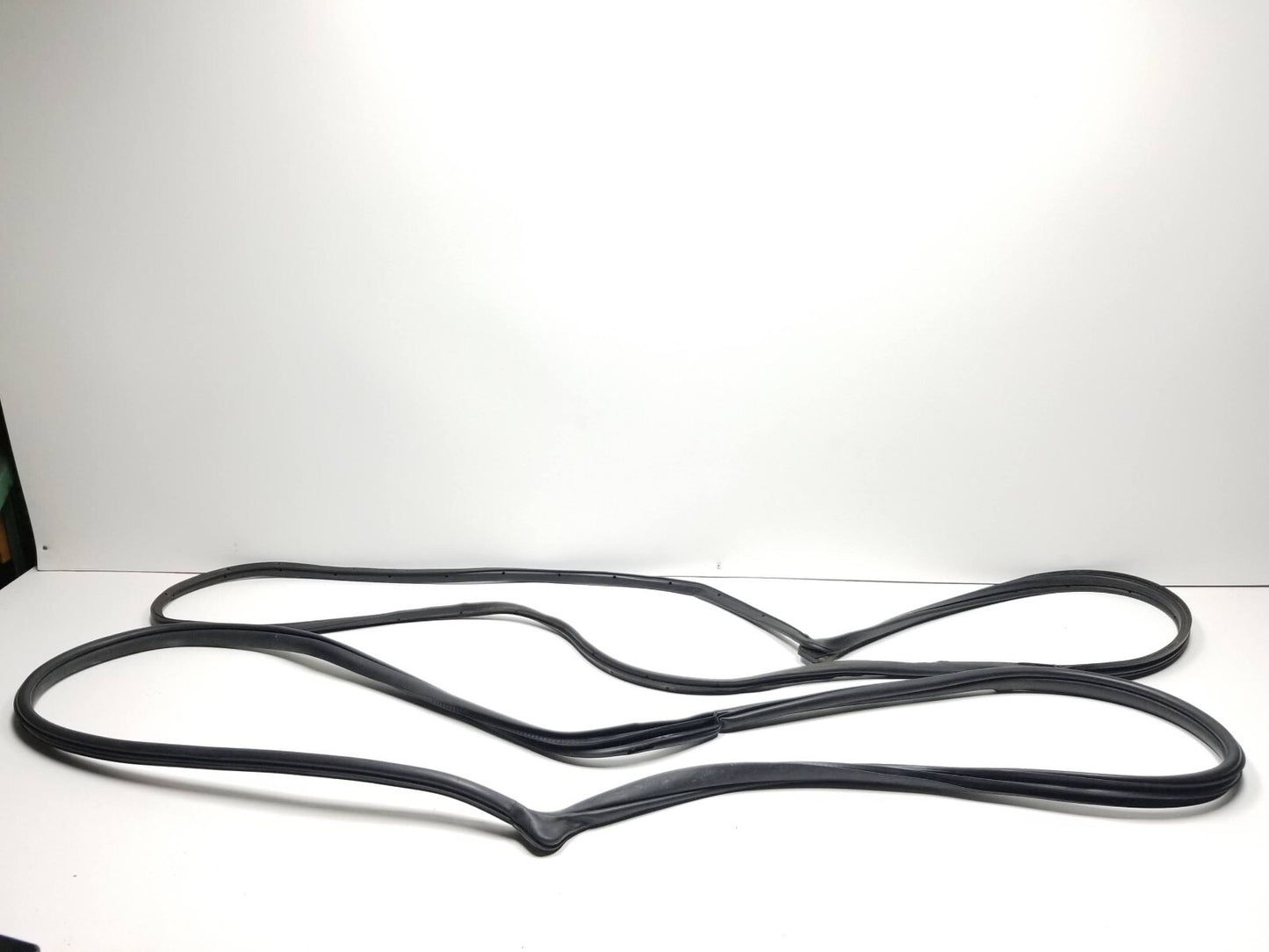 07-12 Mazda Cx-7 Door Weatherstrip Seal Front Right Passenger Side OEM