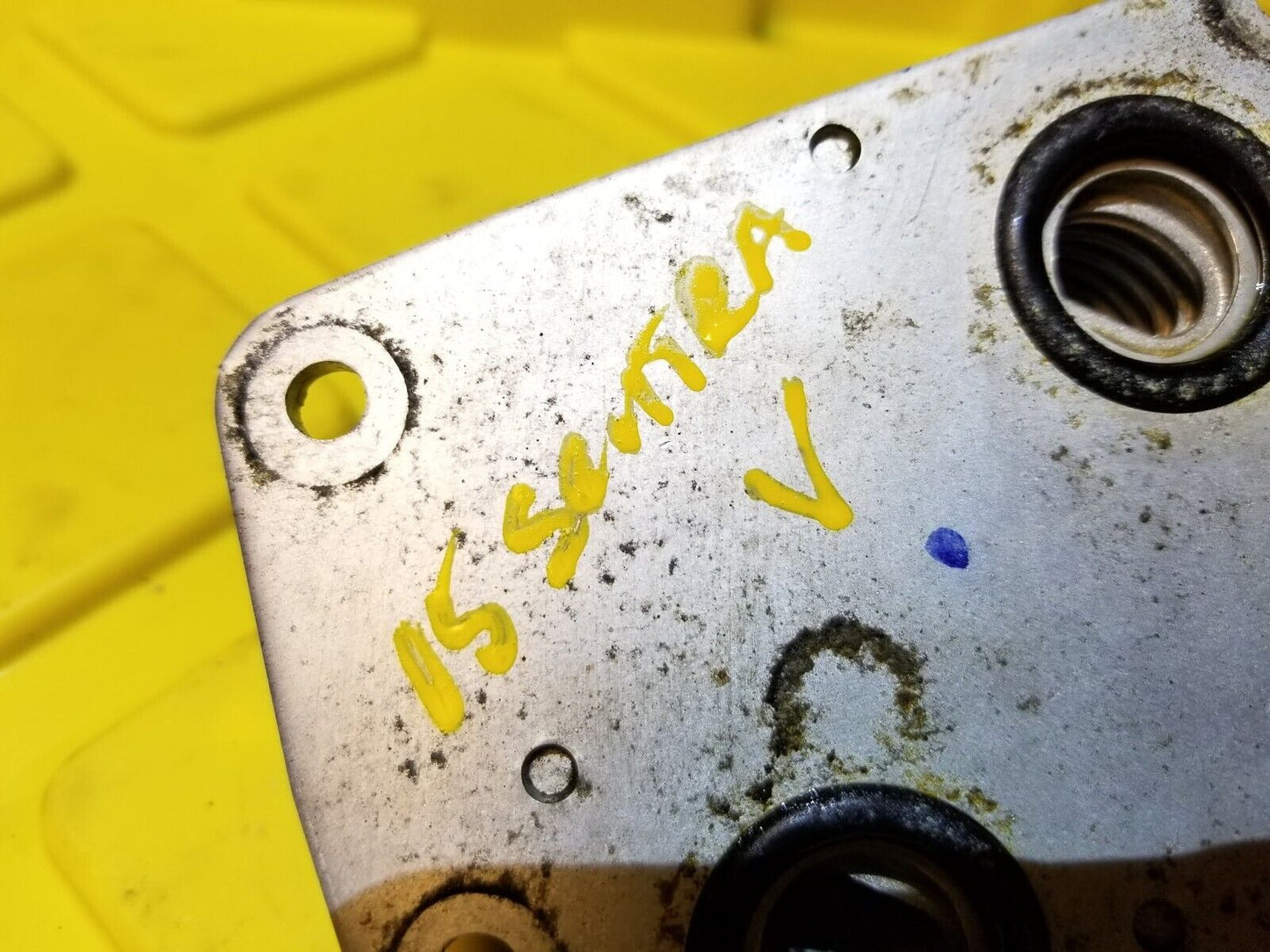 13 - 16 Nissan Sentra Engine Oil Cooler 1.8l OEM