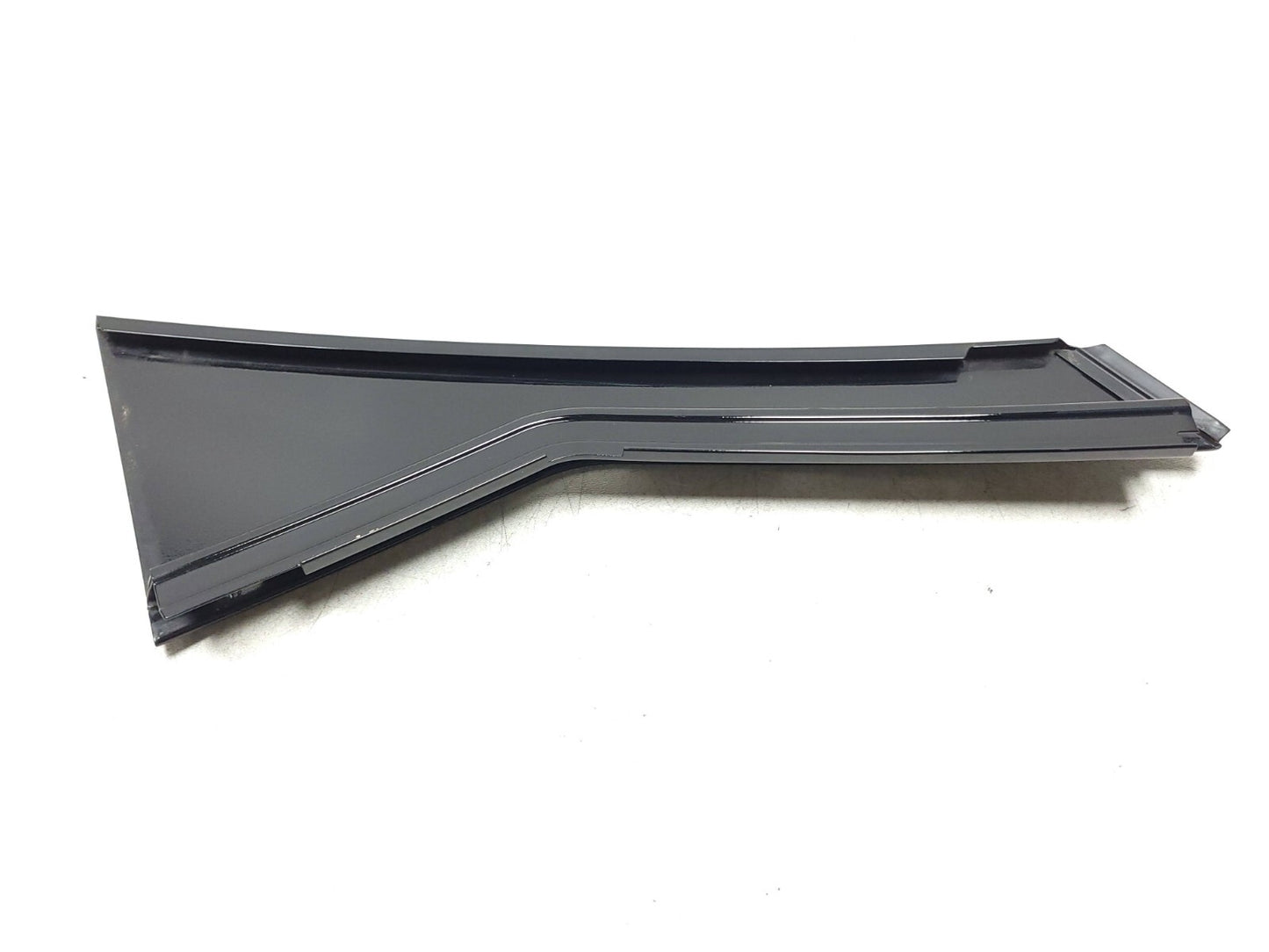 10-16 Cadillac SRX Rear Door Weatherstrip Seal Pillar Molding Driver Side OEM