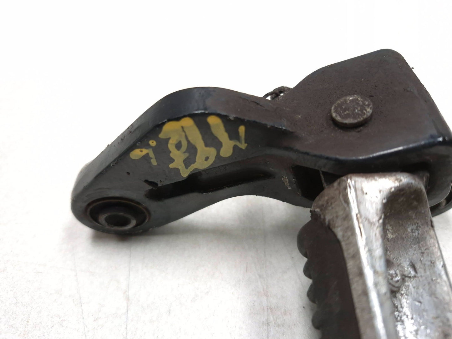 1993 Suzuki Gsx 600 Fp Katana Front & Rear Left Footrest Peg Pair OEM