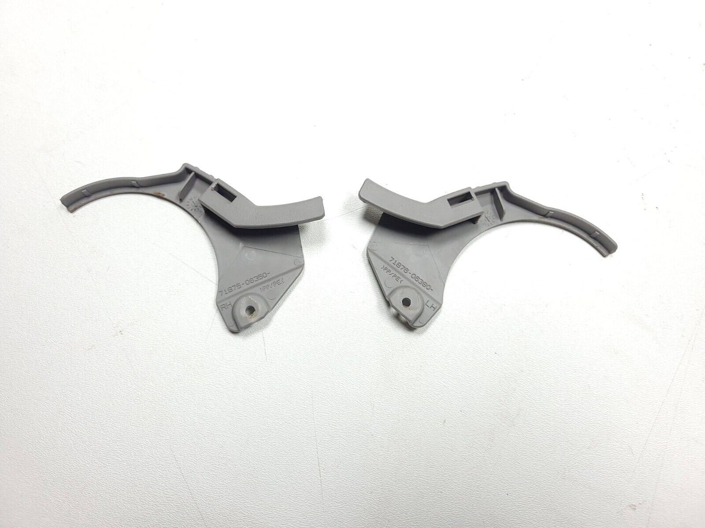 2007 - 2011 Toyota Camry Front Passenger Seat Side Trim Guide Sleeve Knob OEM
