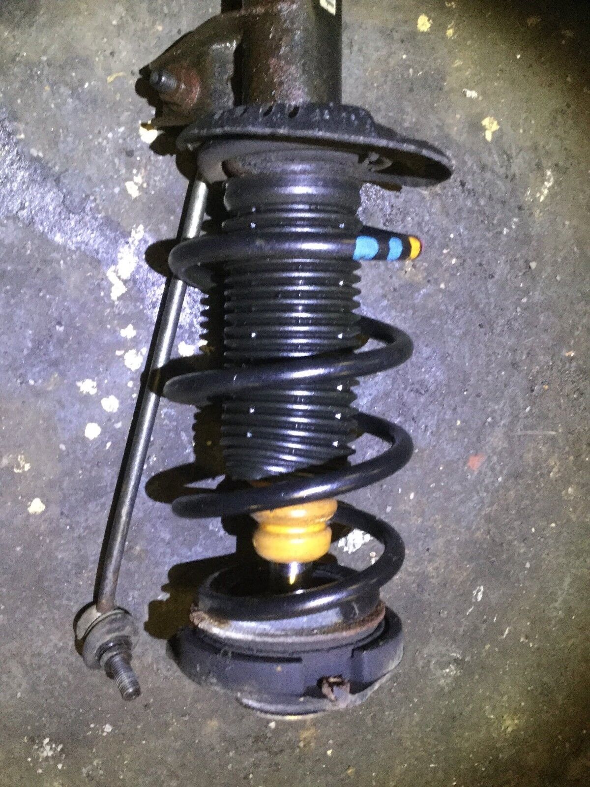 06 07 08 09 VW Golf Rabbit Front Driver Left Shock Strut W/ Coil Spring OEM D15