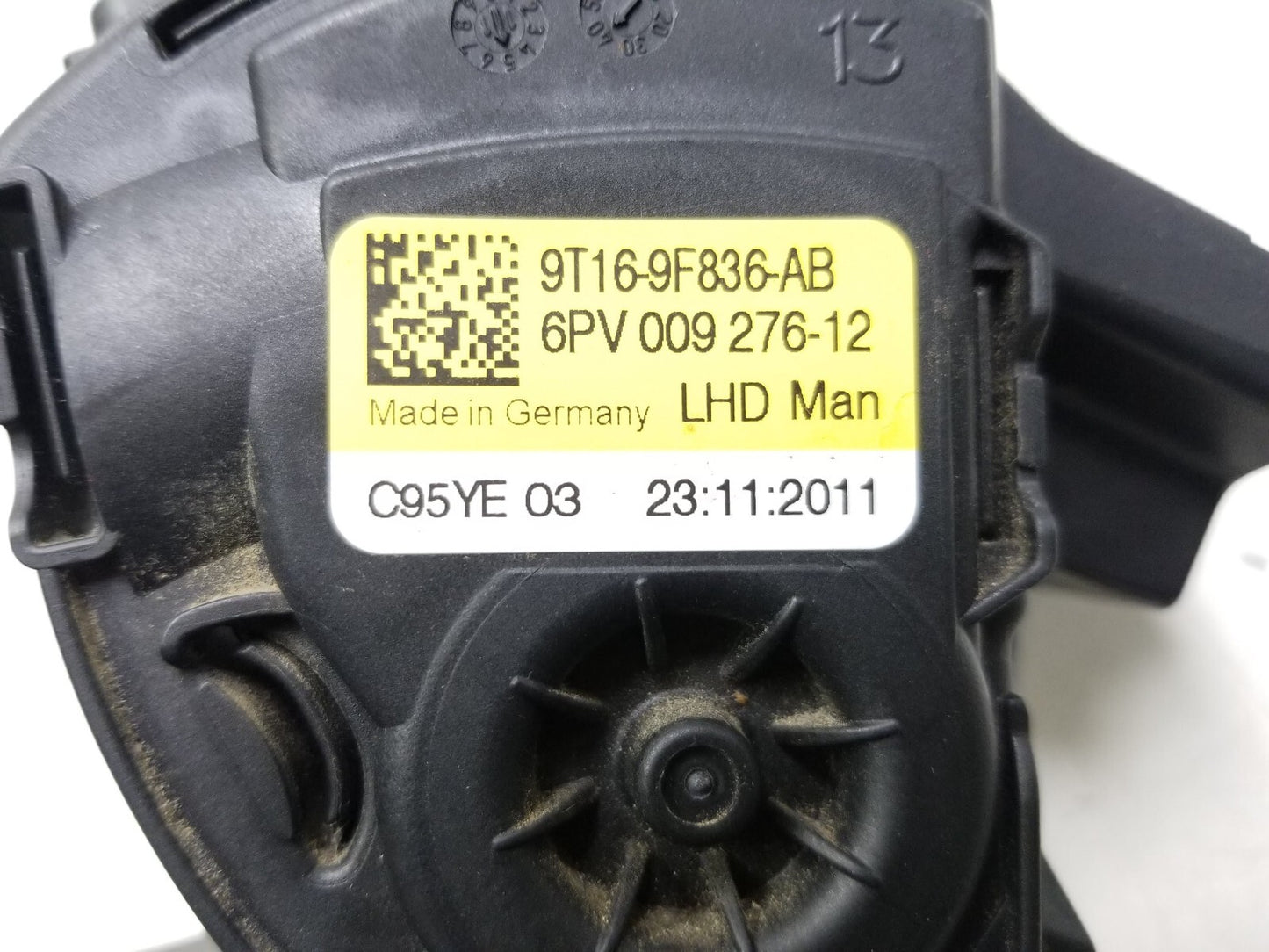 10-13 Ford Transit Connect Accelerator Gas Pedal 9t16-9f836 OEM ✅