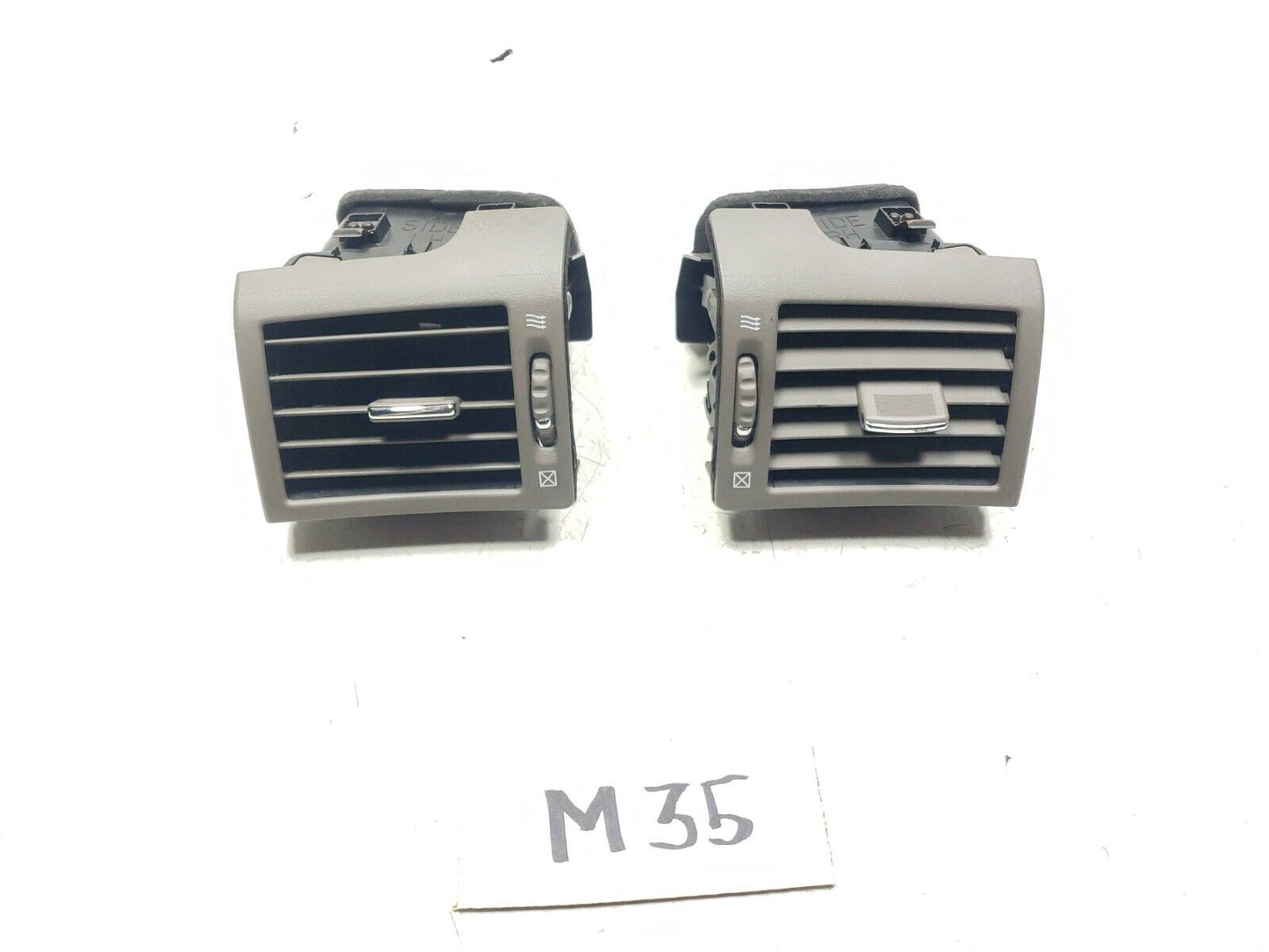 06 - 09 Infiniti M35 Dash Air Vent Pair OEM