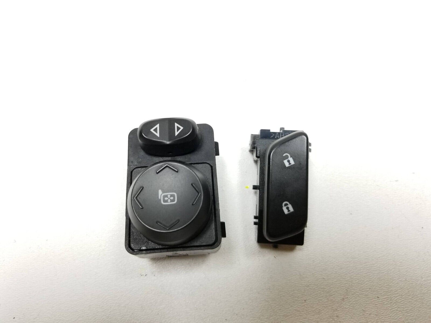 13 14 15 16 GMC Acadia Power Window Master Switch Mirror & Lock Control OEM