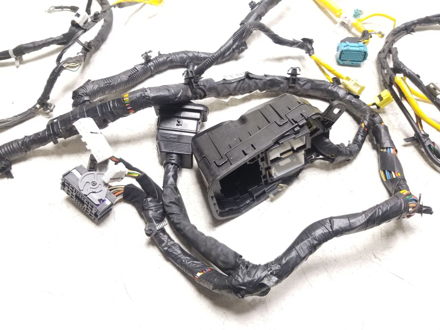 2014 - 2016 Kia Soul Interior Floor Wire Harness OEM