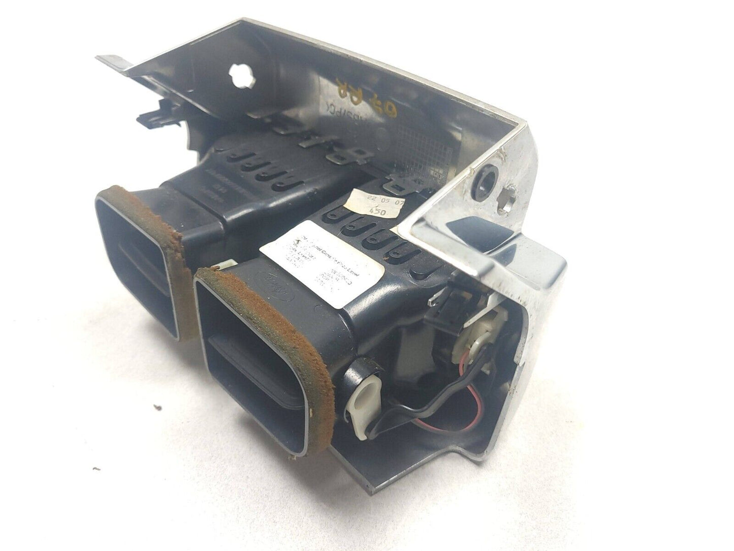 2006-2009 Range Rover Center Console Rear Air Vent 500220puy OEM
