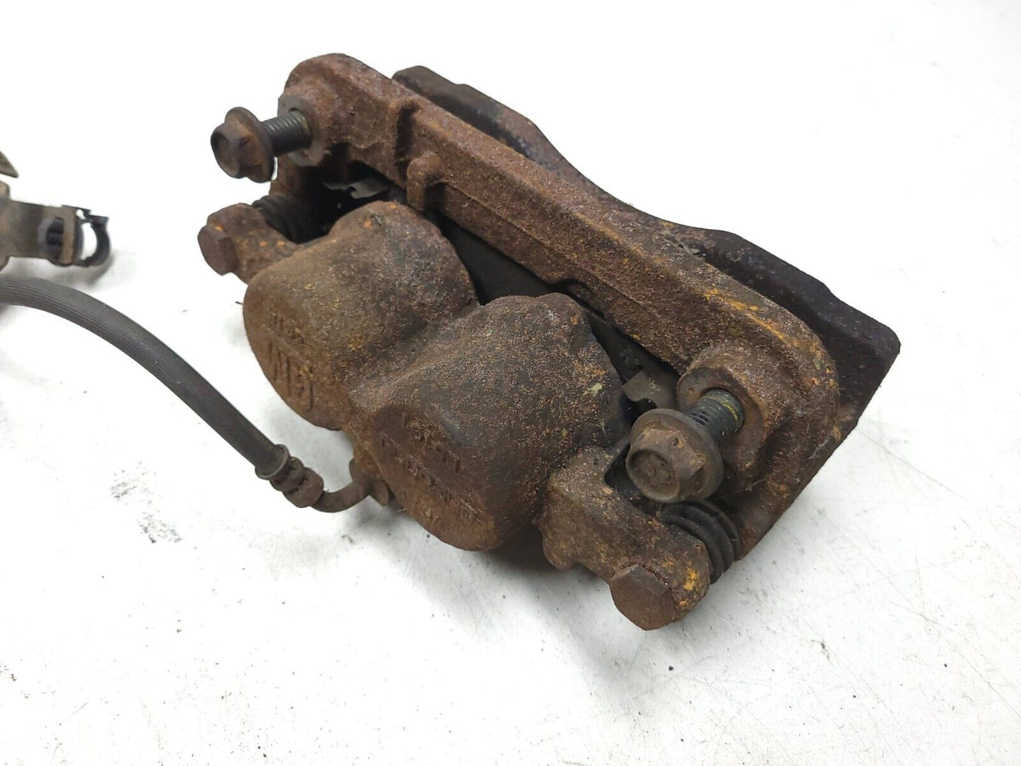 10-14 Chevrolet Suburban Front Brake Caliper Left & Right Pair OEM