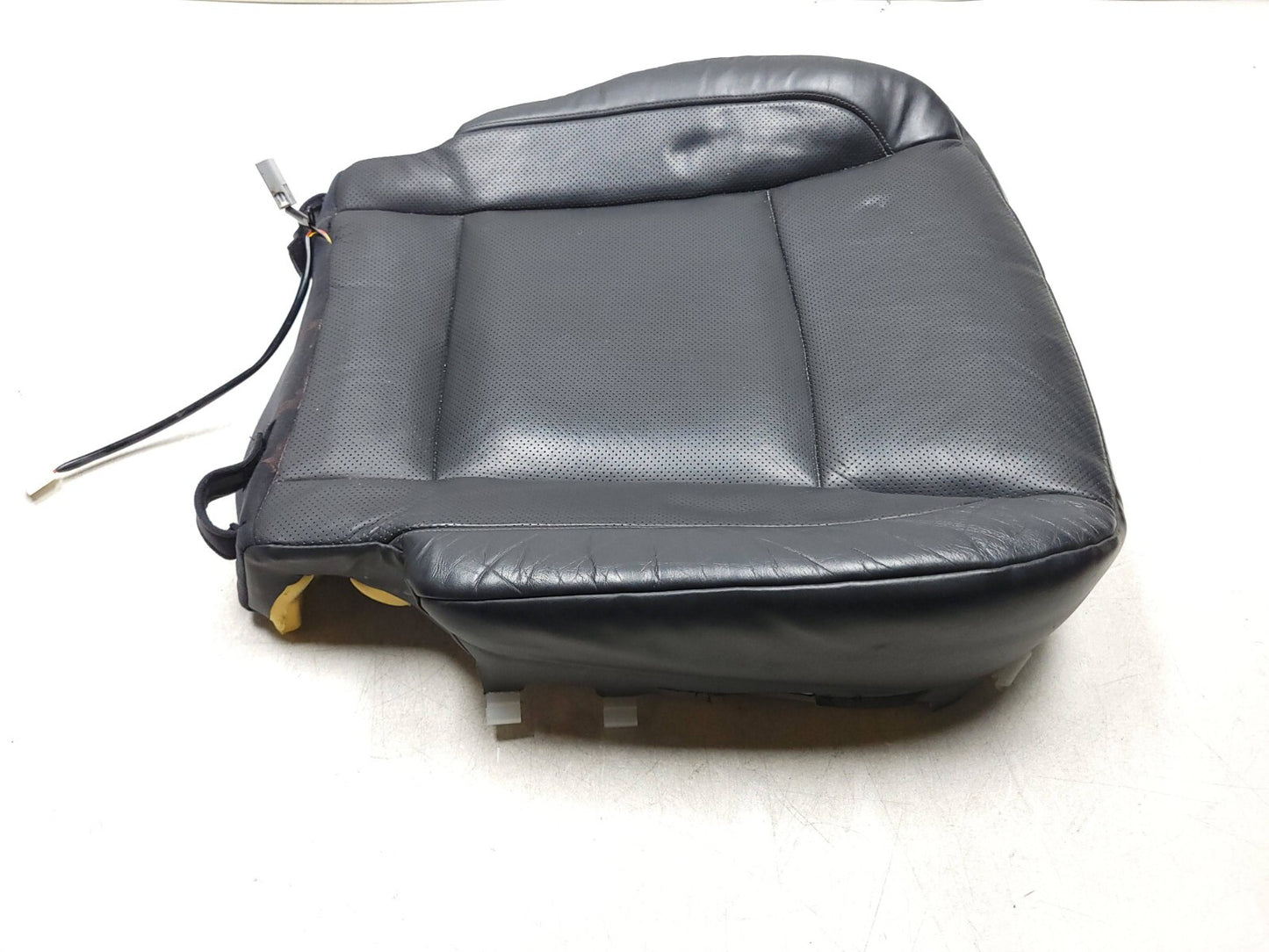 2009 - 2012 Hyundai Genesis Front Seat Lower Cushion Passenger Side Right OEM