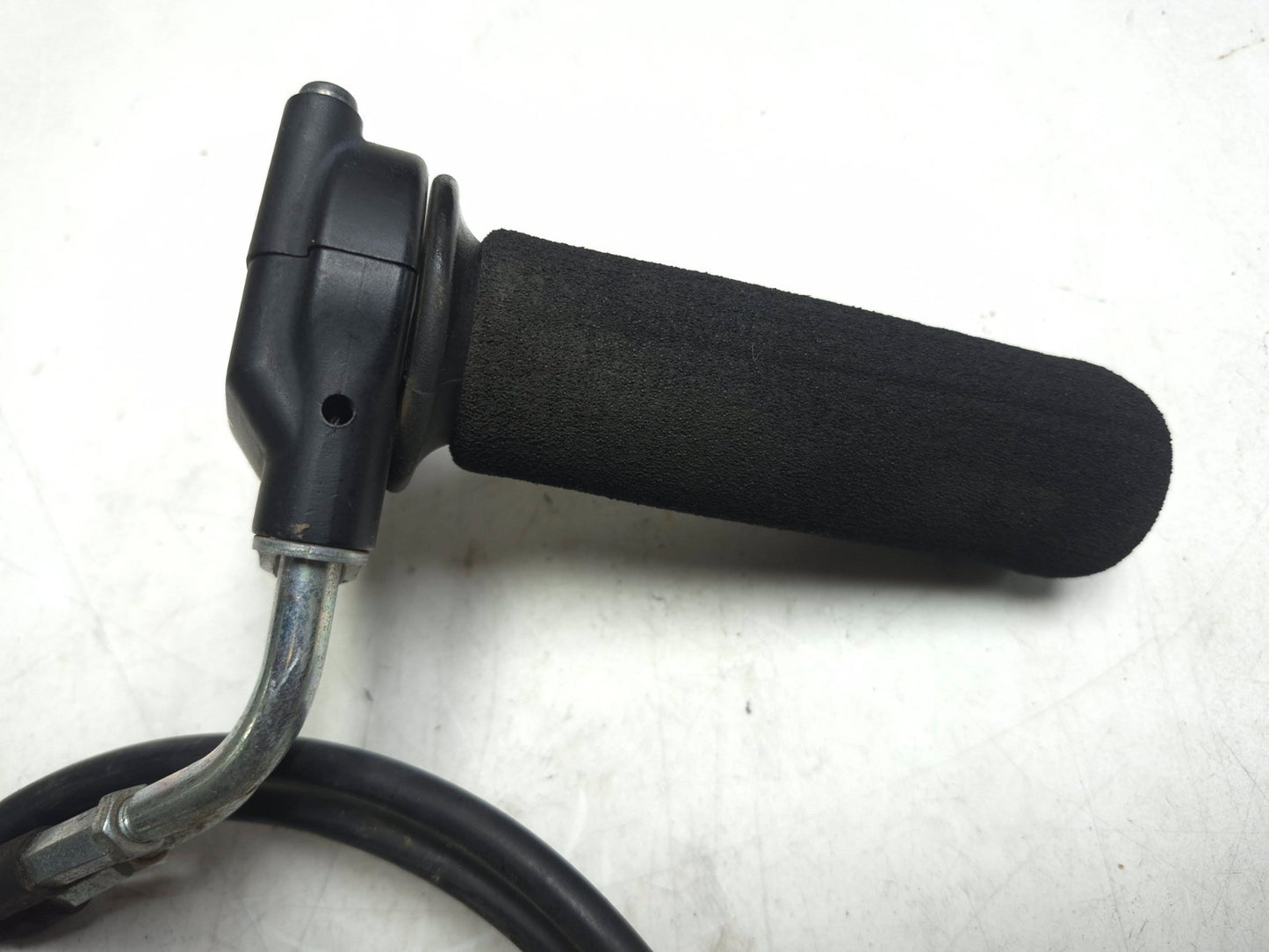 2009 Kawasaki Concours 14 Zg1400 Right Handlebar Throttle Grip W/ Cable OEM