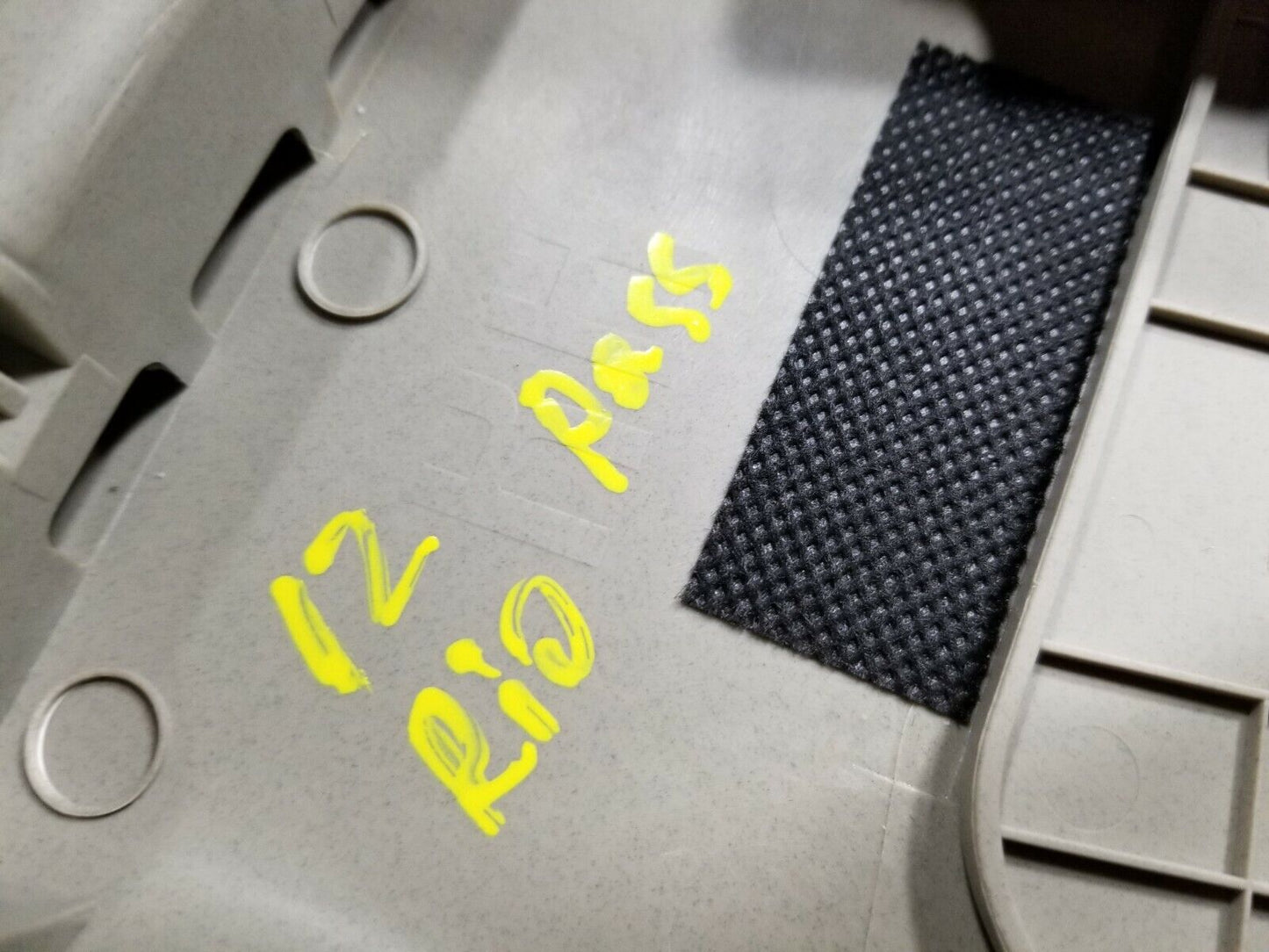12 13 14 15 Kia Rio Right Passenger Center B Pillar Upper Trim OEM