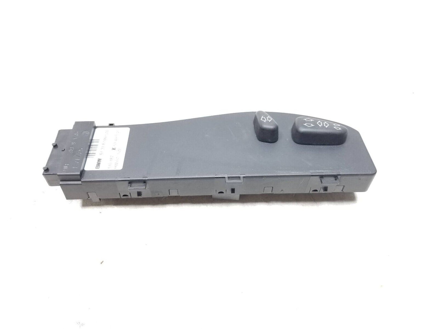 04 06 BMW X3 Seat Side Trim W/ Guide Sleeve & knob Front Passenger Sid Right OEM